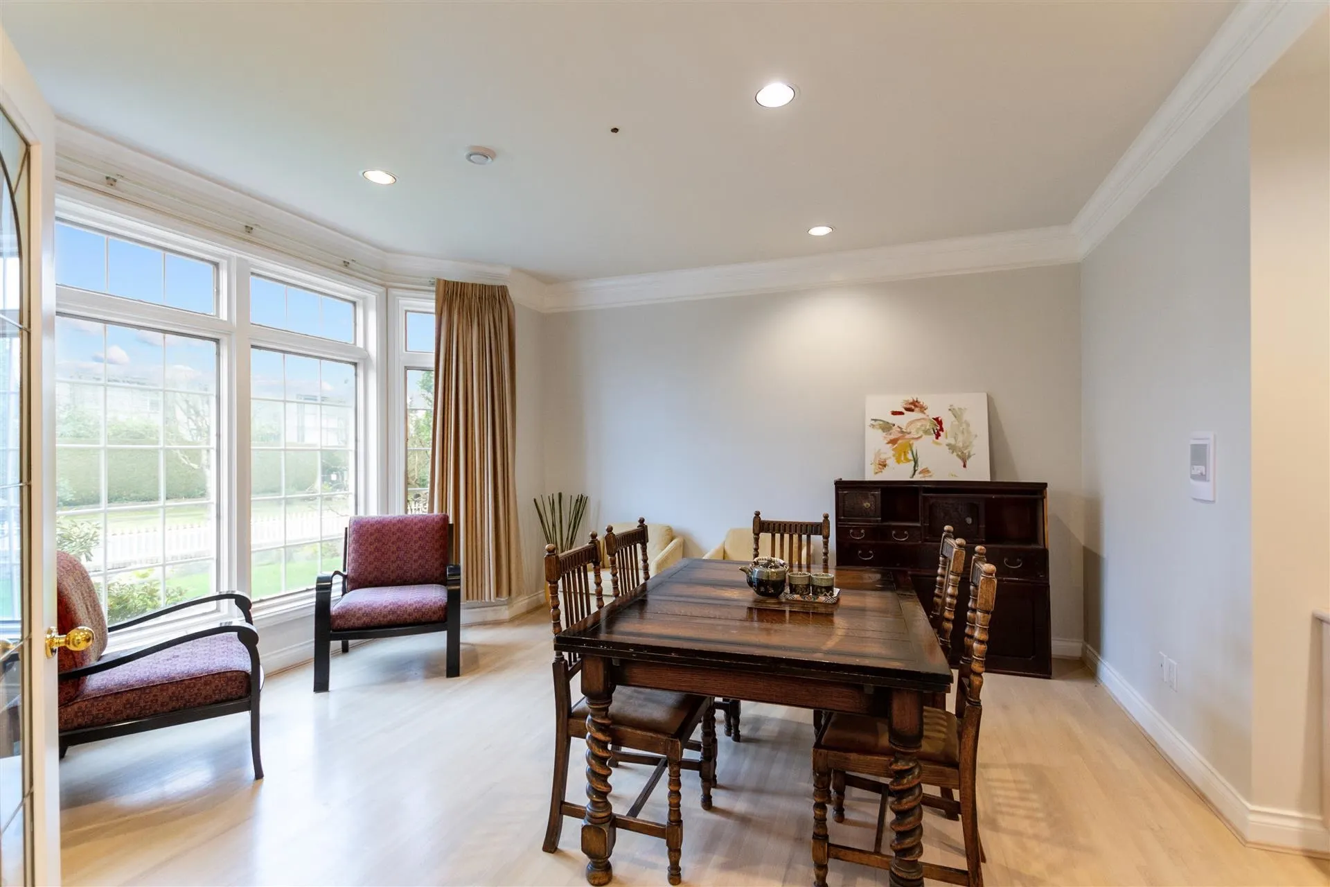 1437 Connaught Drive
