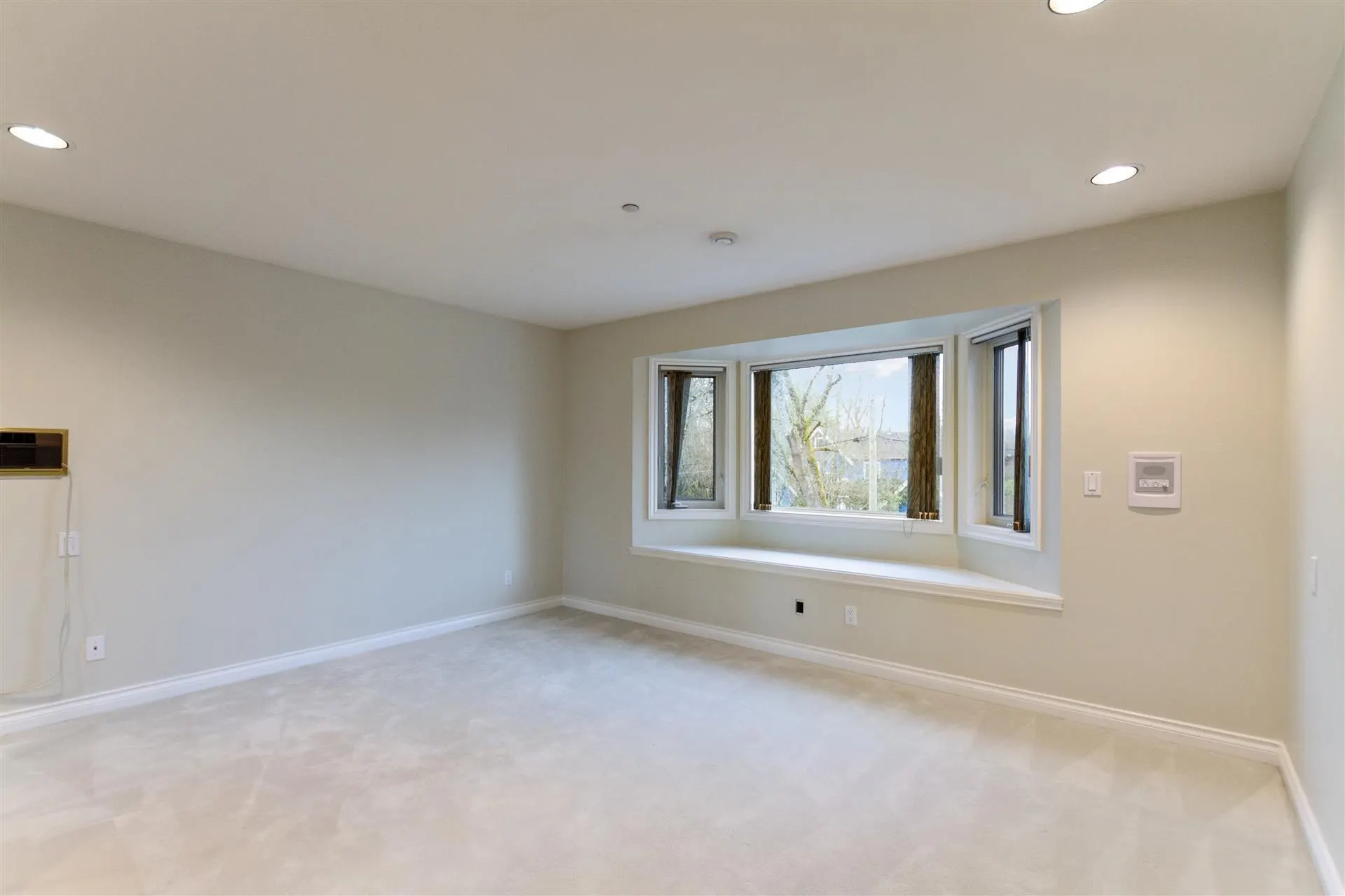 1437 Connaught Drive