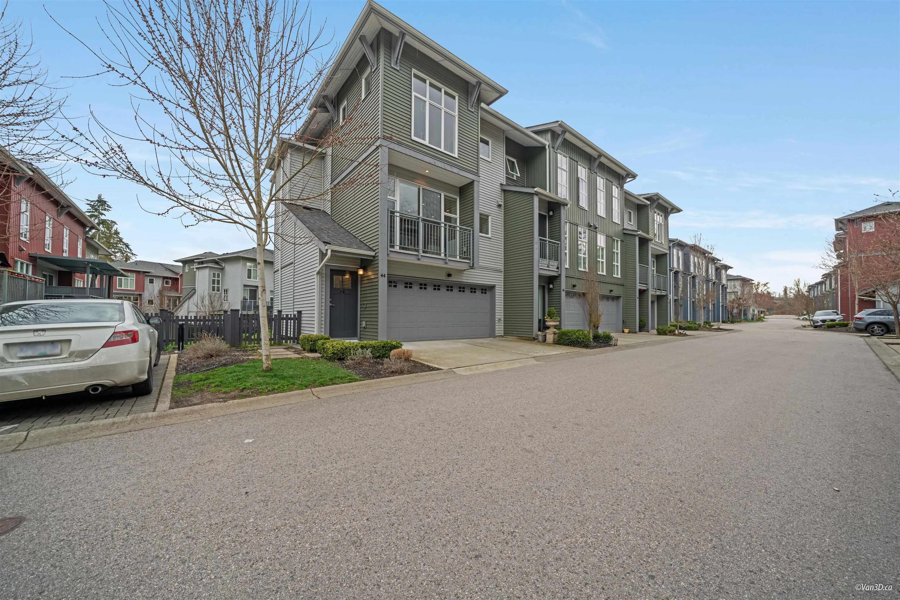 44 24076 112 Avenue