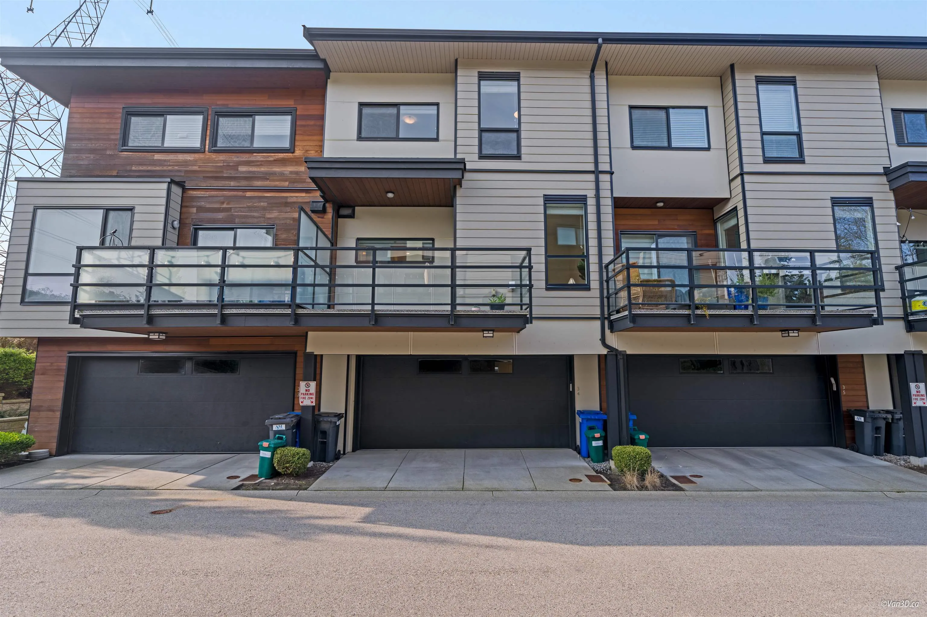 34 15688 28 Avenue