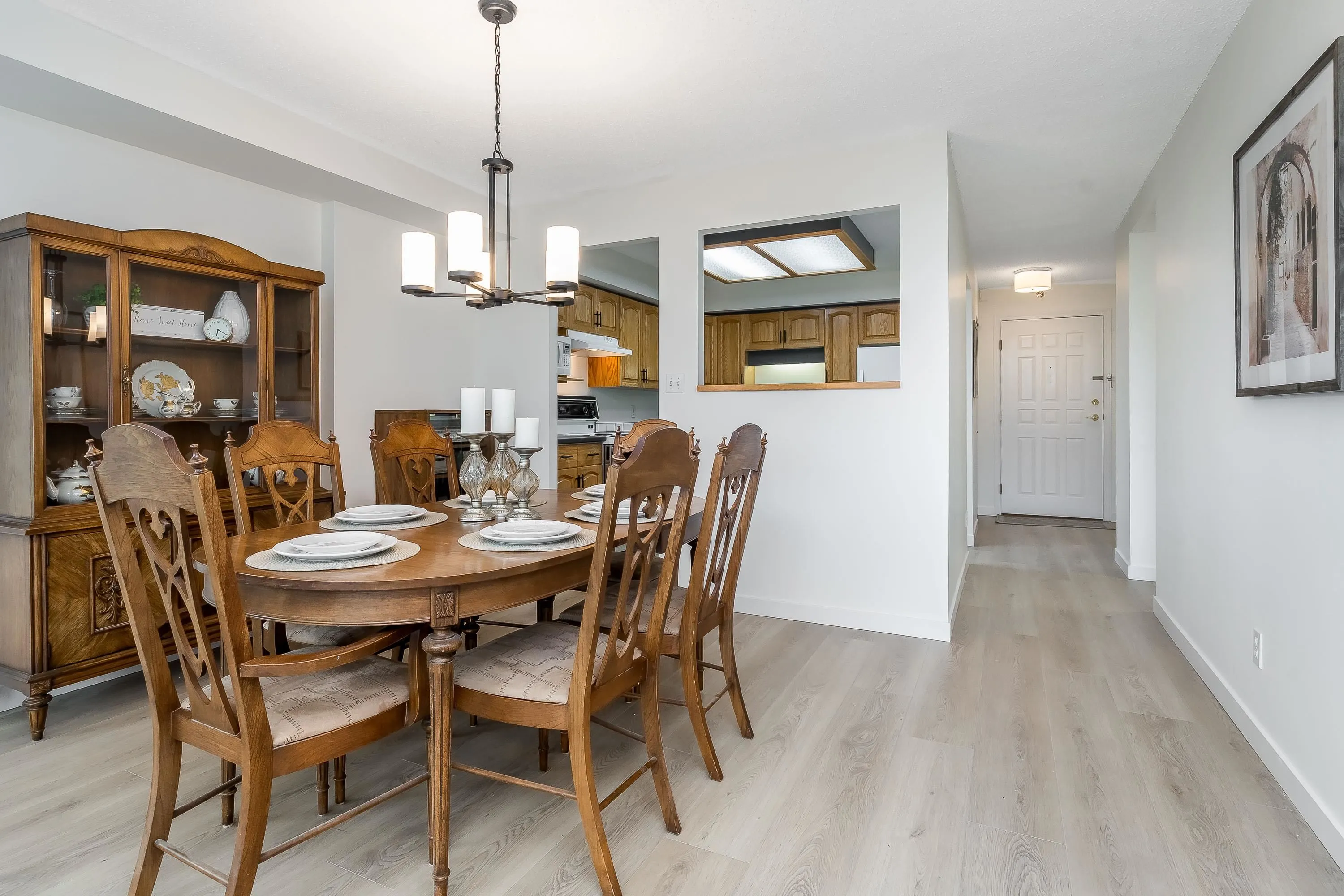 302 3150 Gladwin Road