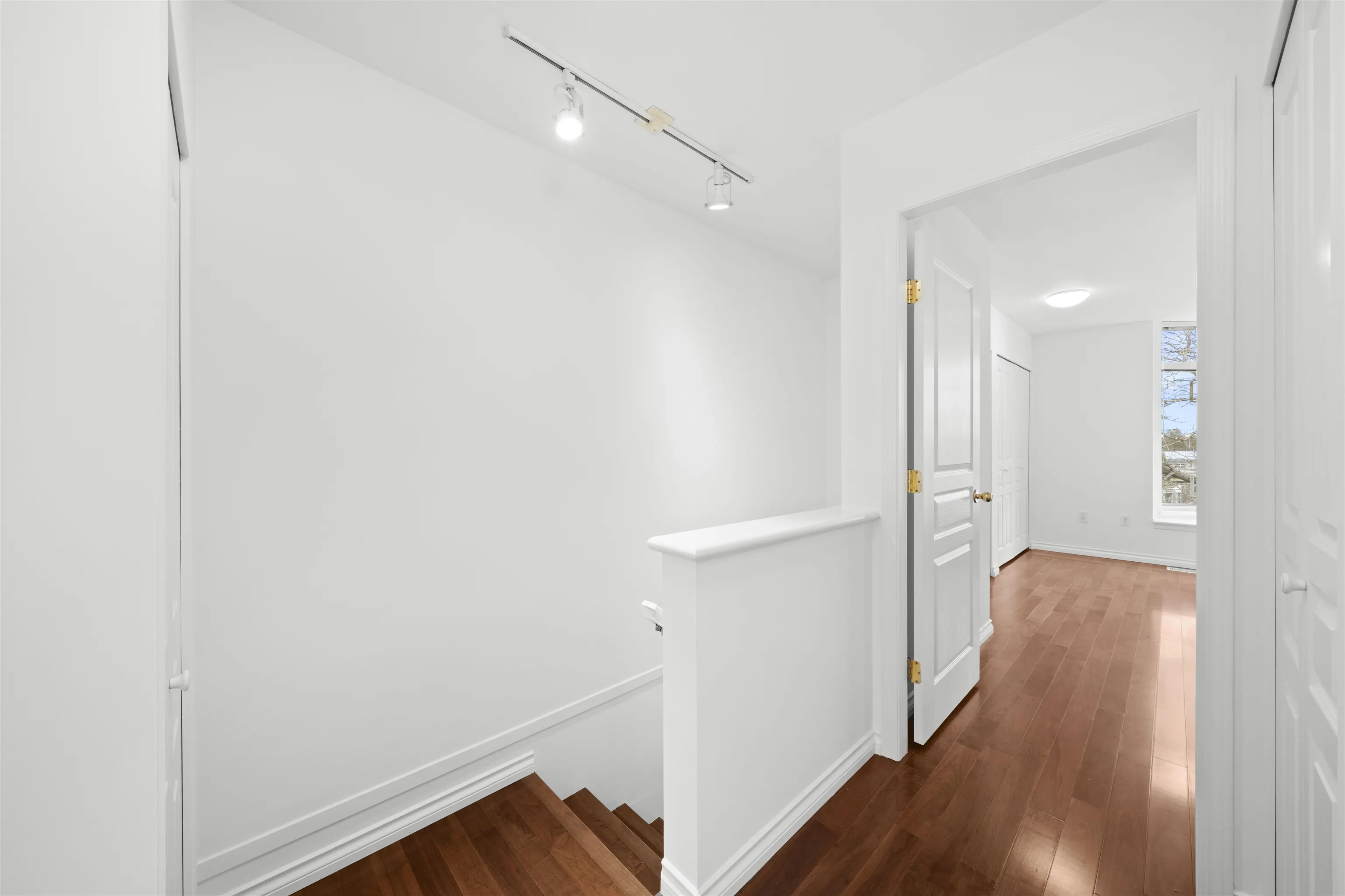 9 6179 No 1 Road