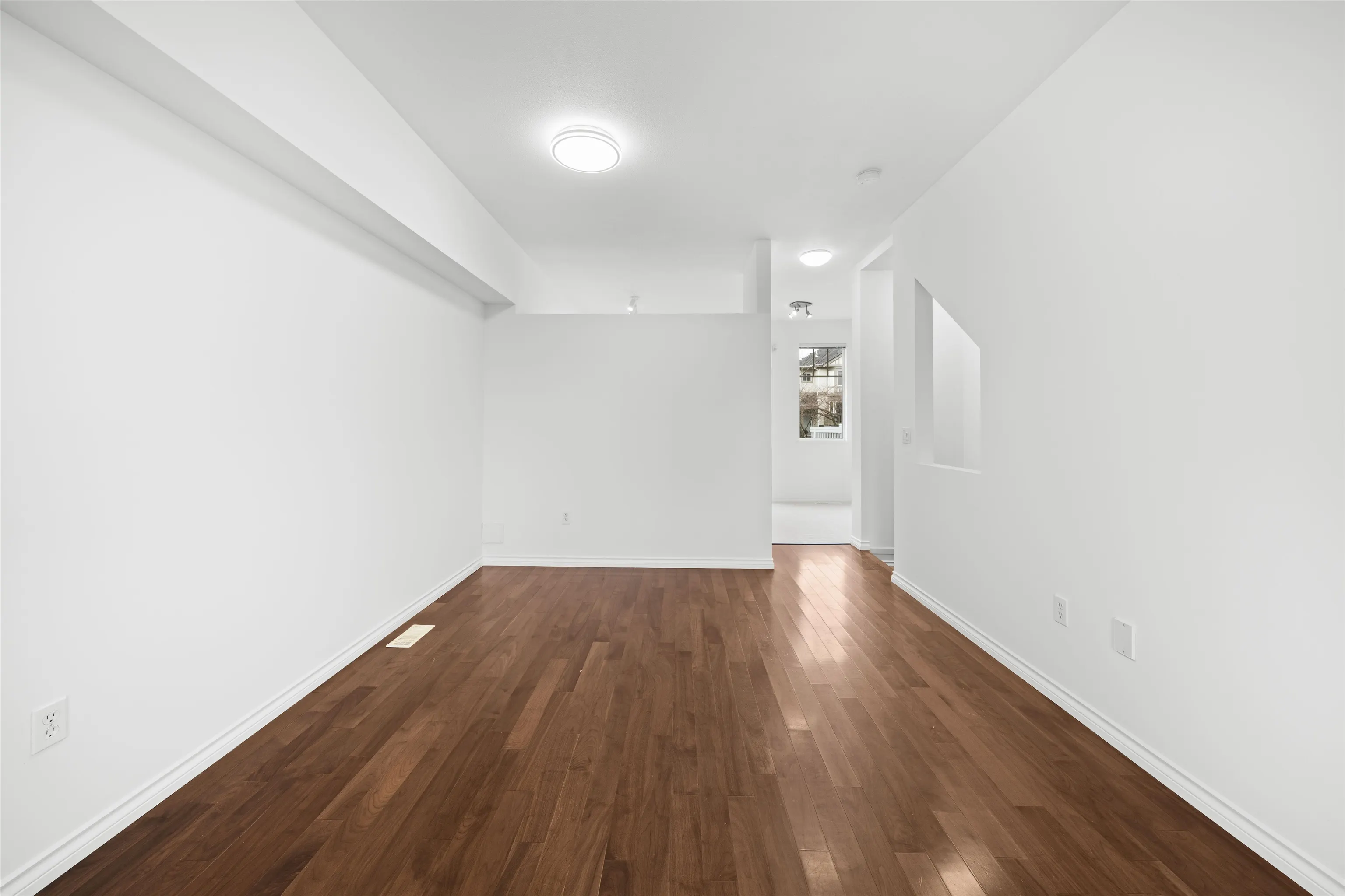 9 6179 No 1 Road