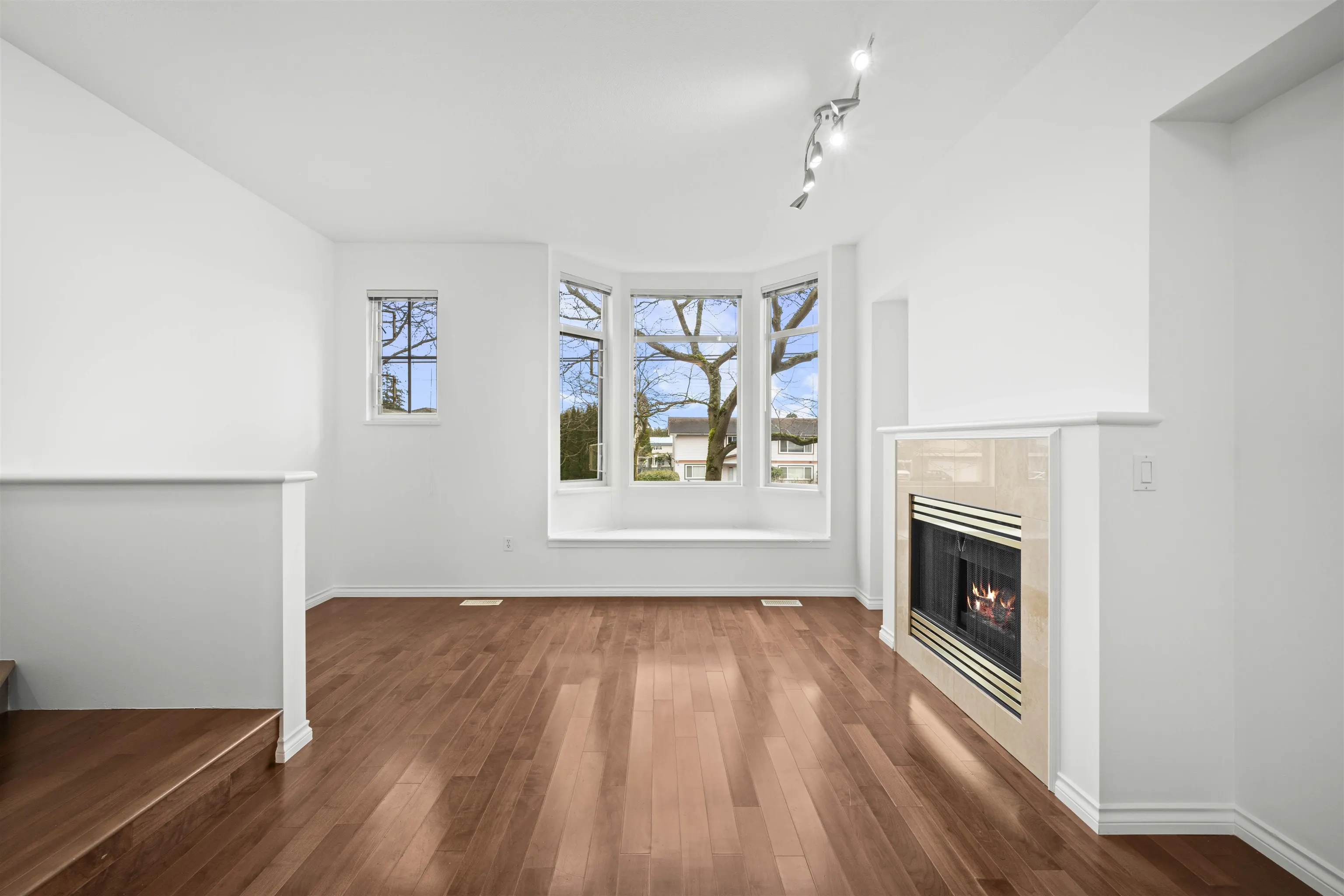 9 6179 No 1 Road