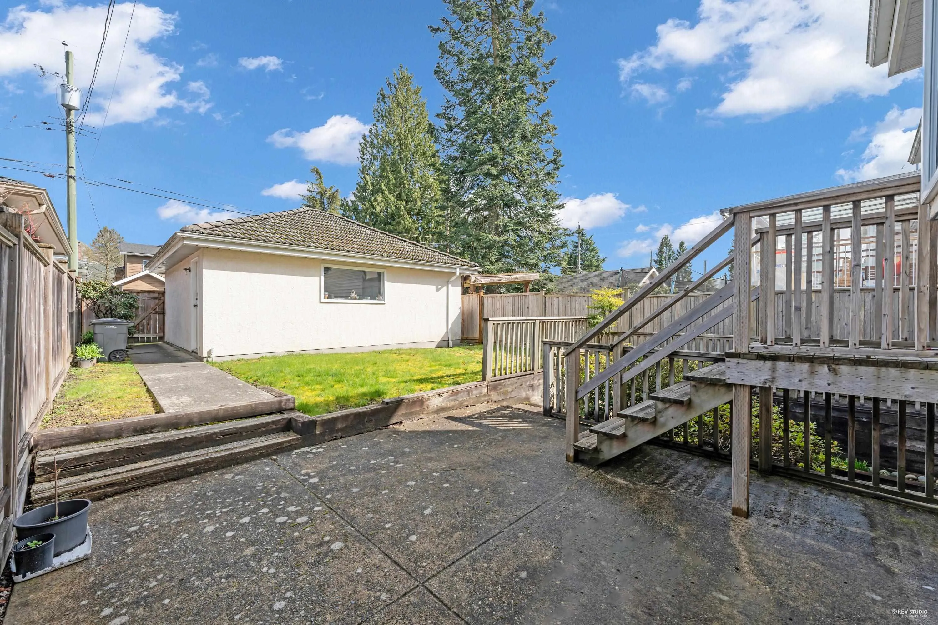 6388 Laburnum Street