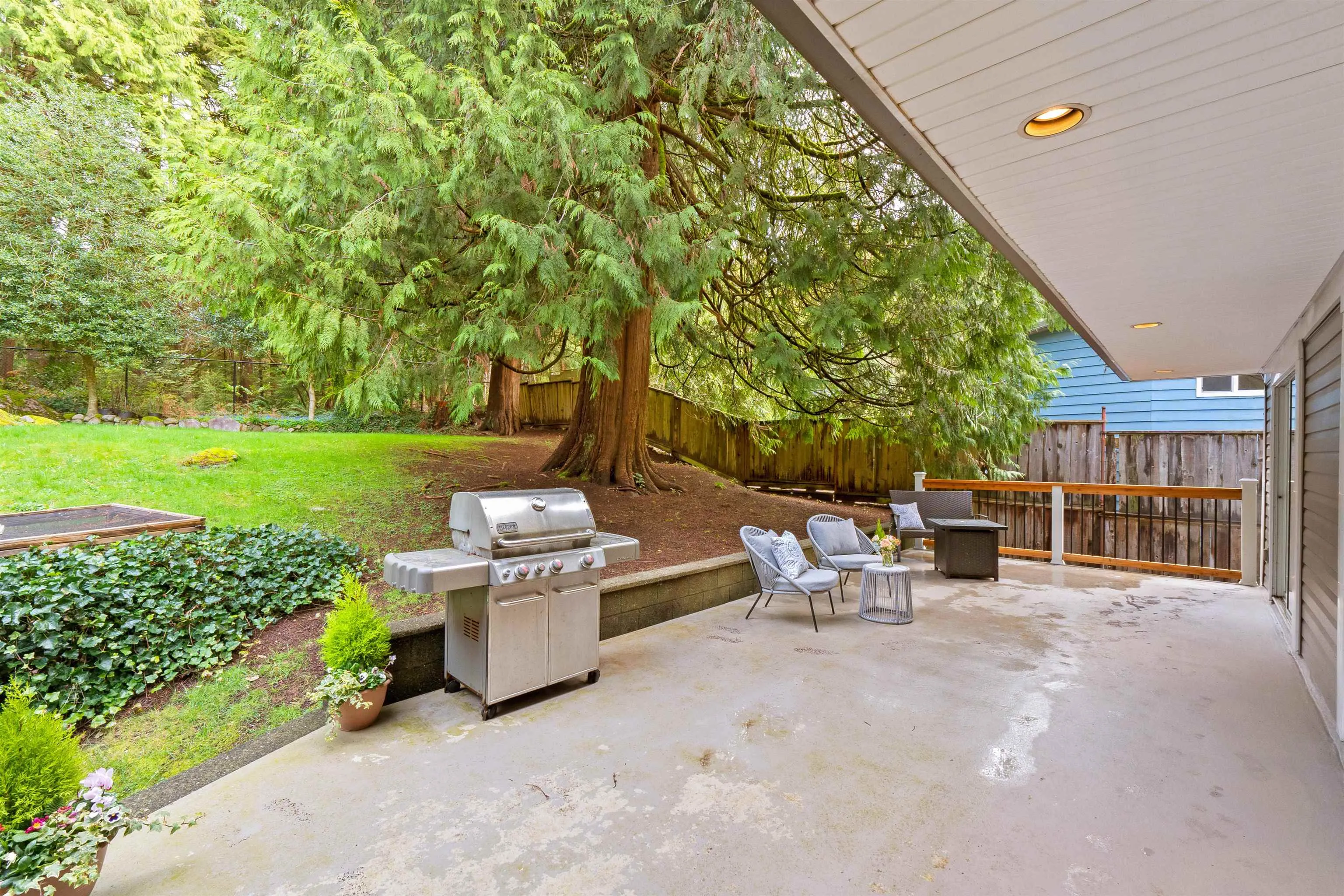 4622 Cove Cliff Road