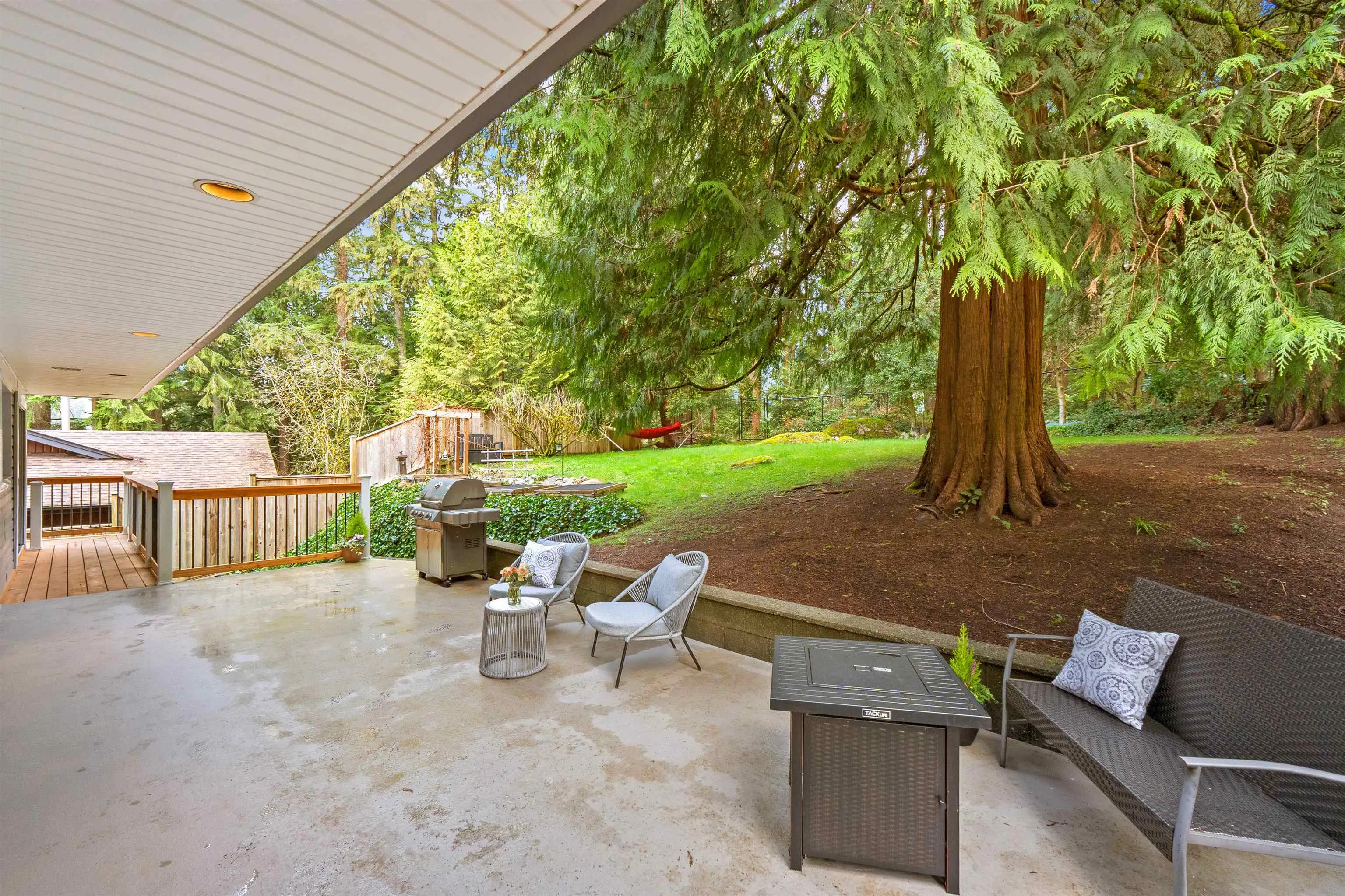 4622 Cove Cliff Road