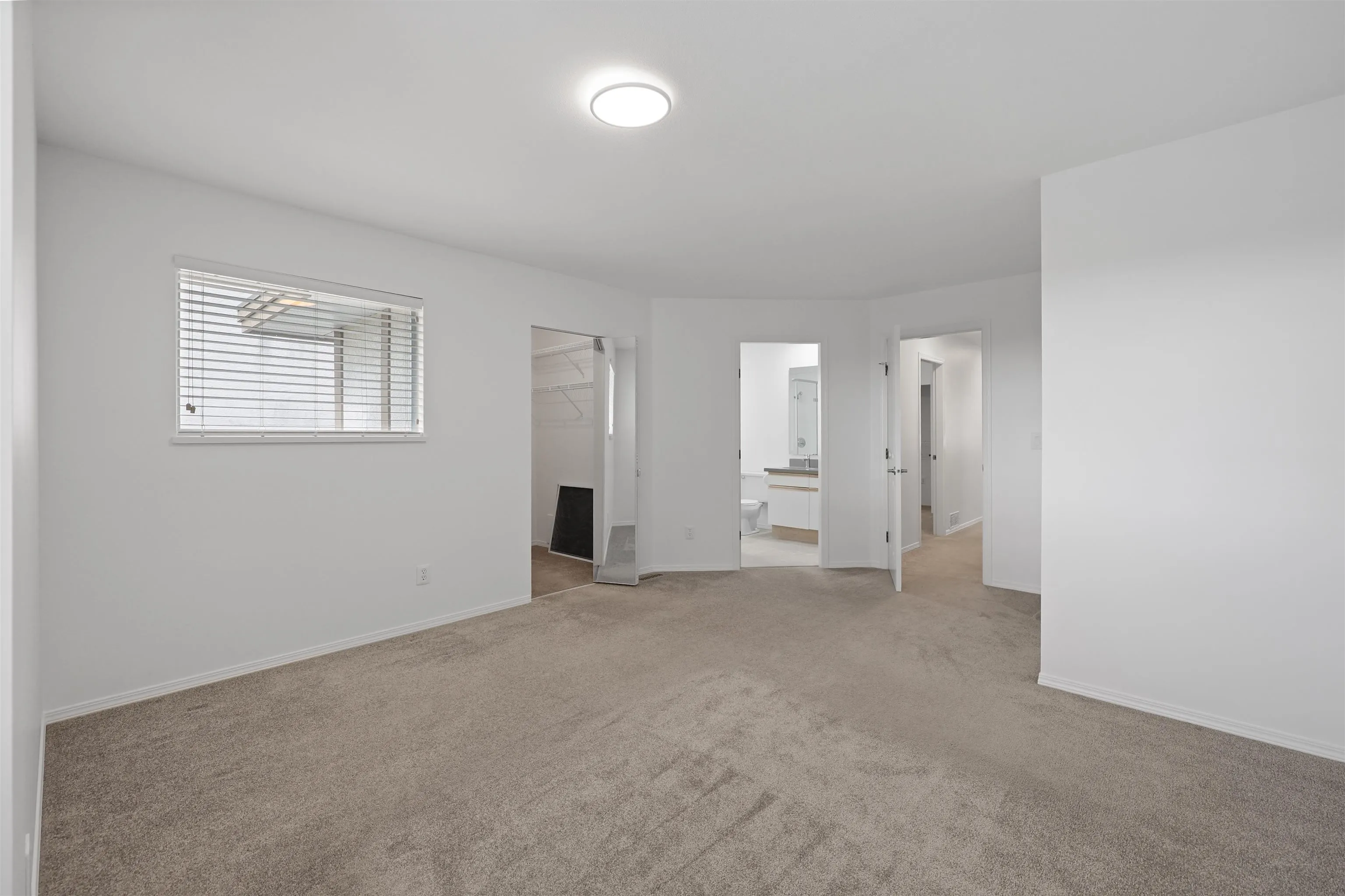 318 E 6th Street