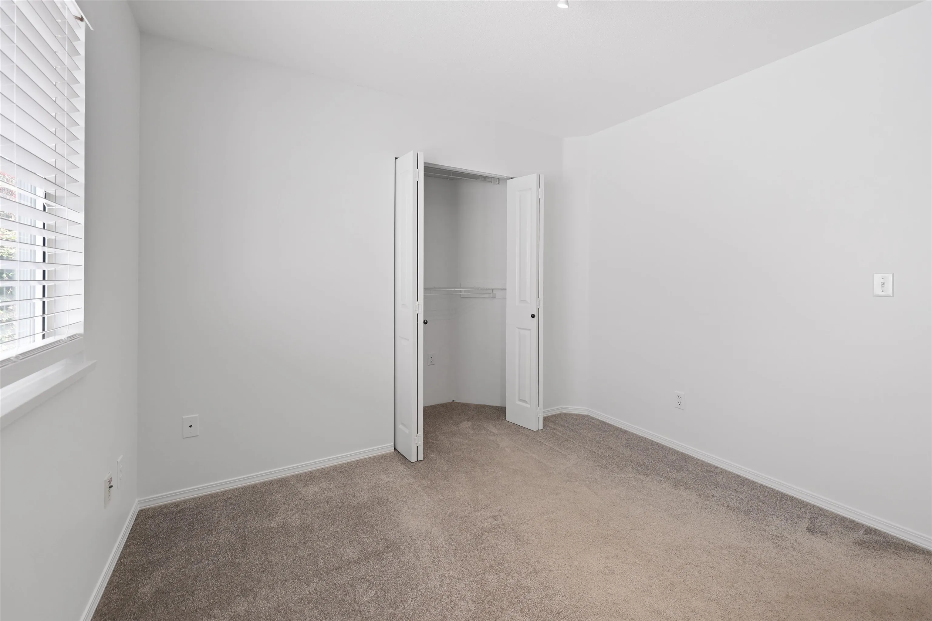318 E 6th Street