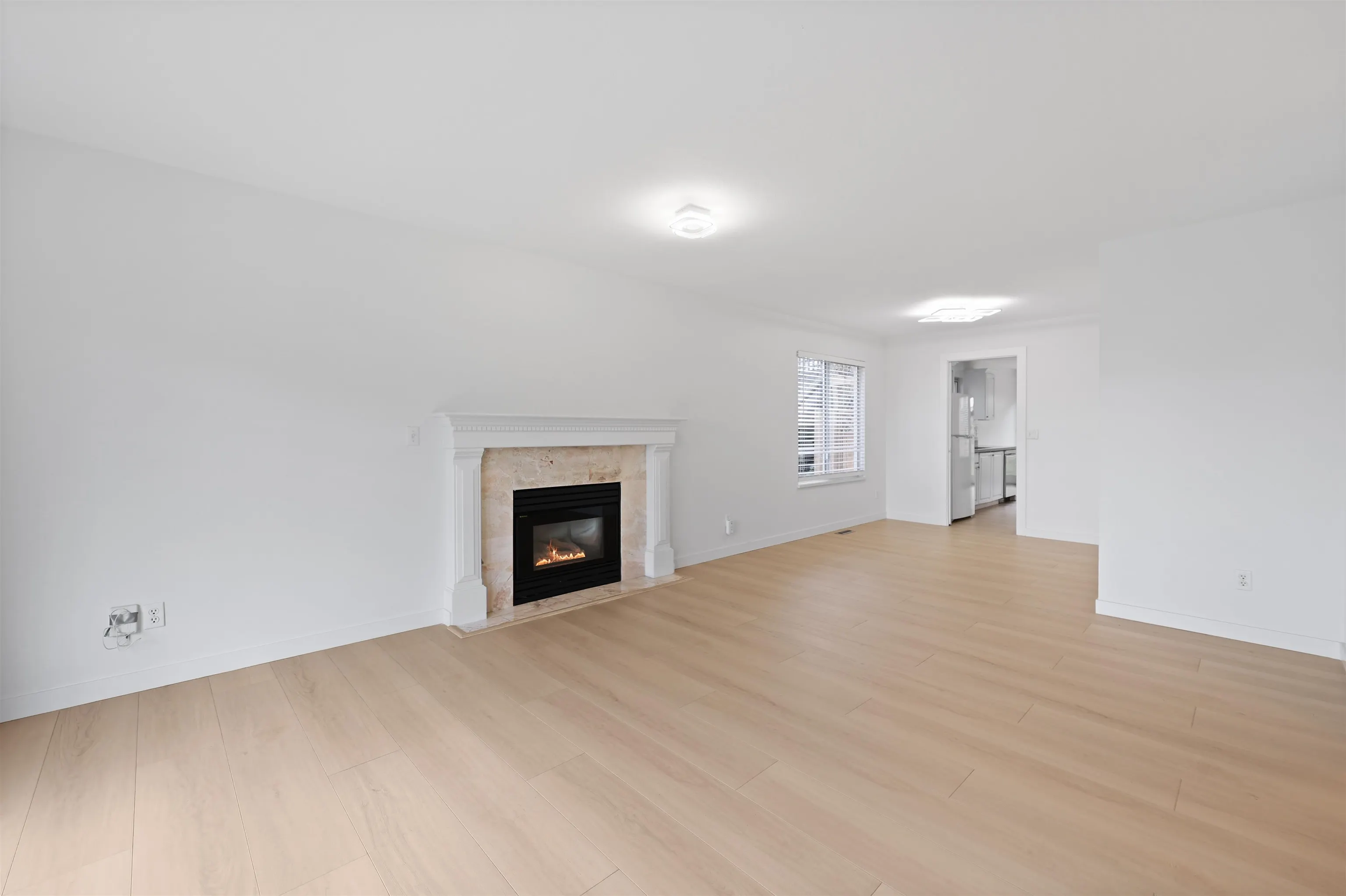 318 E 6th Street