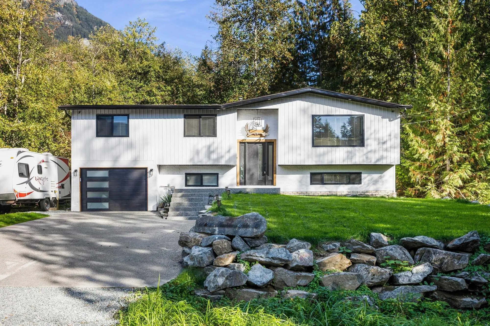 66686 Kawkawa Lake Road
