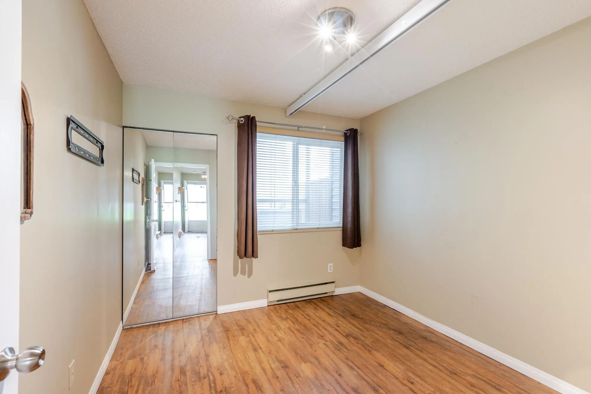 240 Davis Crescent