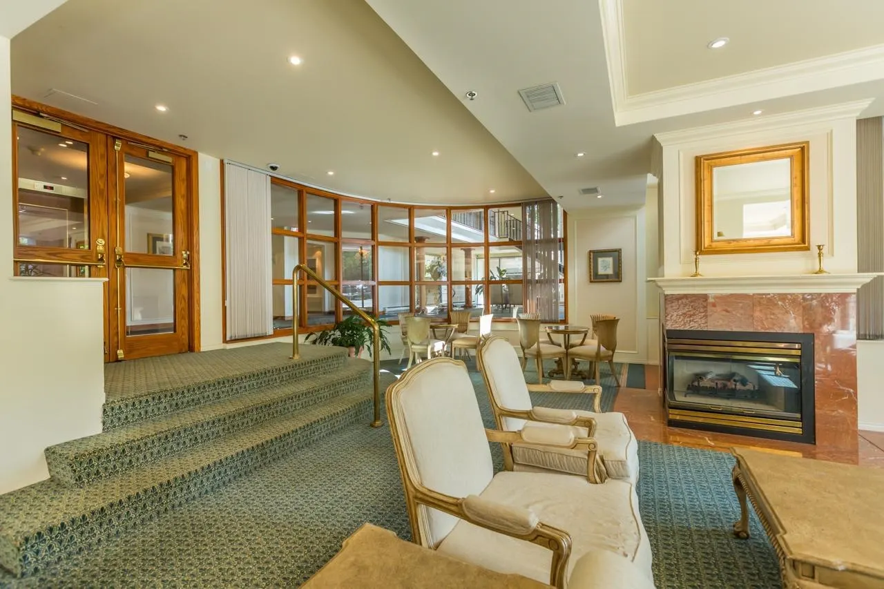 707 5775 Hampton Place