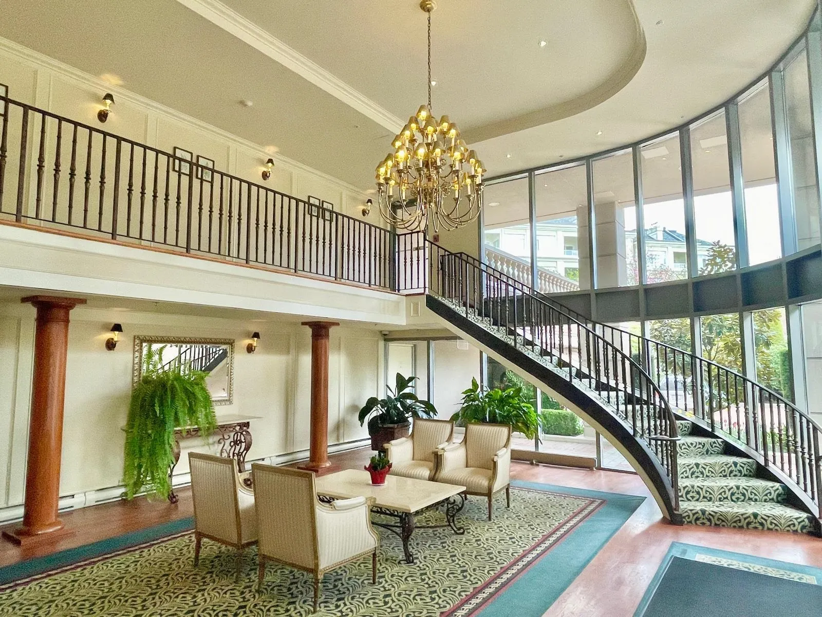 707 5775 Hampton Place