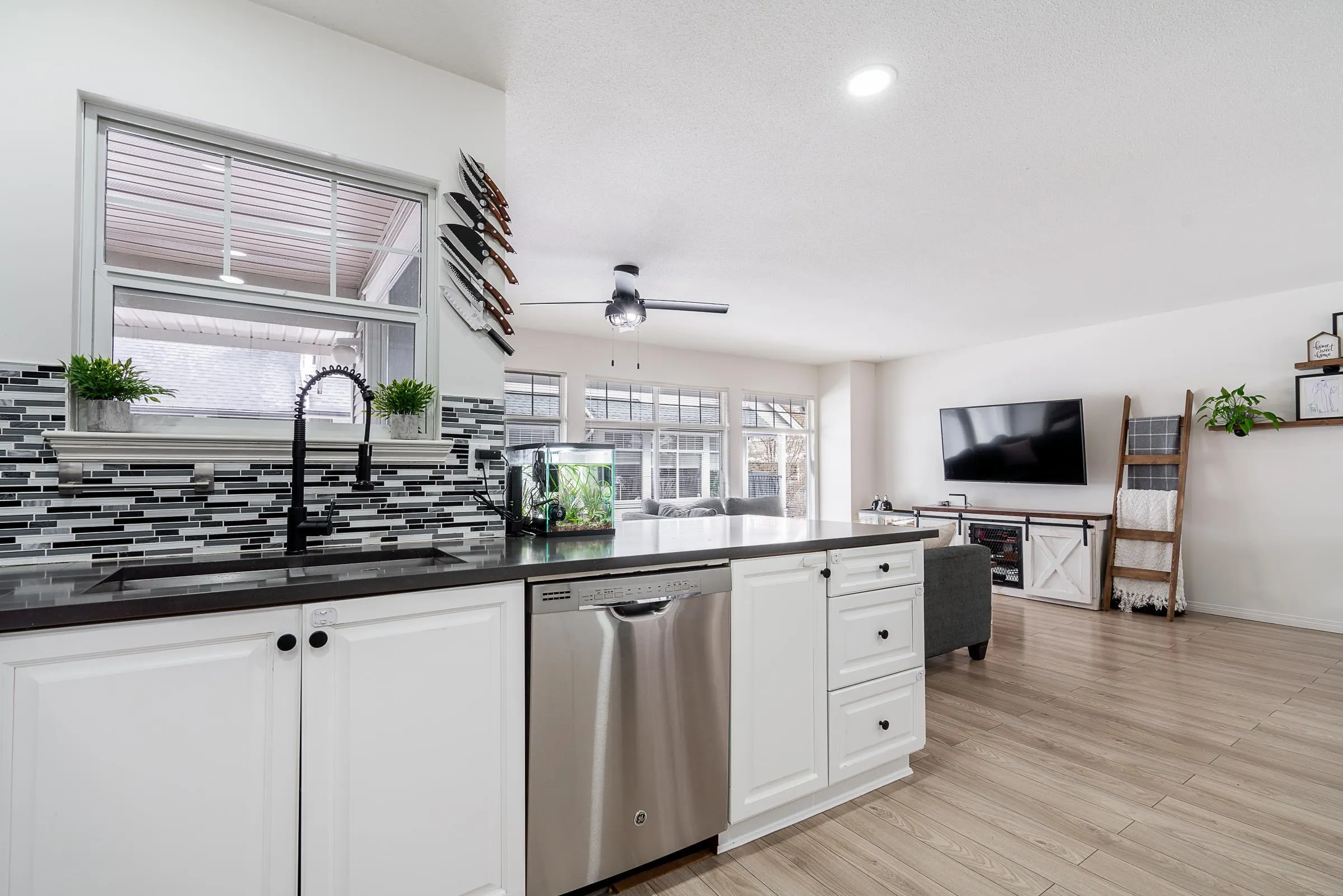 43 23343 Kanaka Way