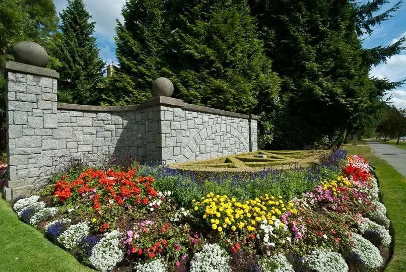 304 5683 Hampton Place