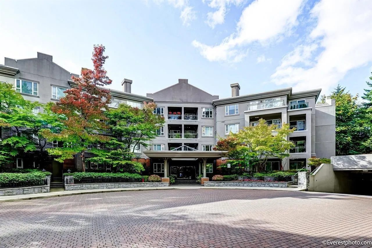304 5683 Hampton Place