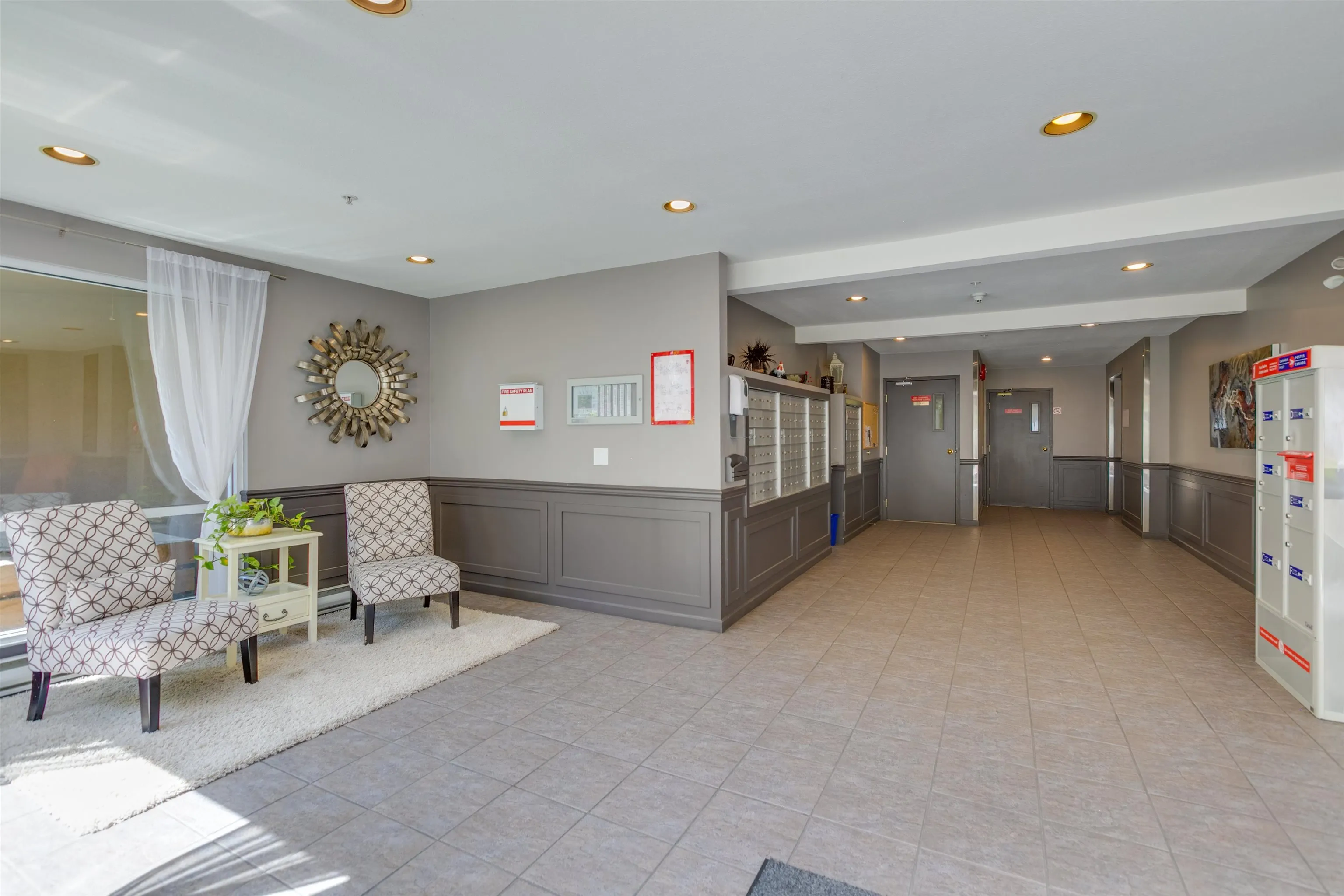 423 2551 Parkview Lane
