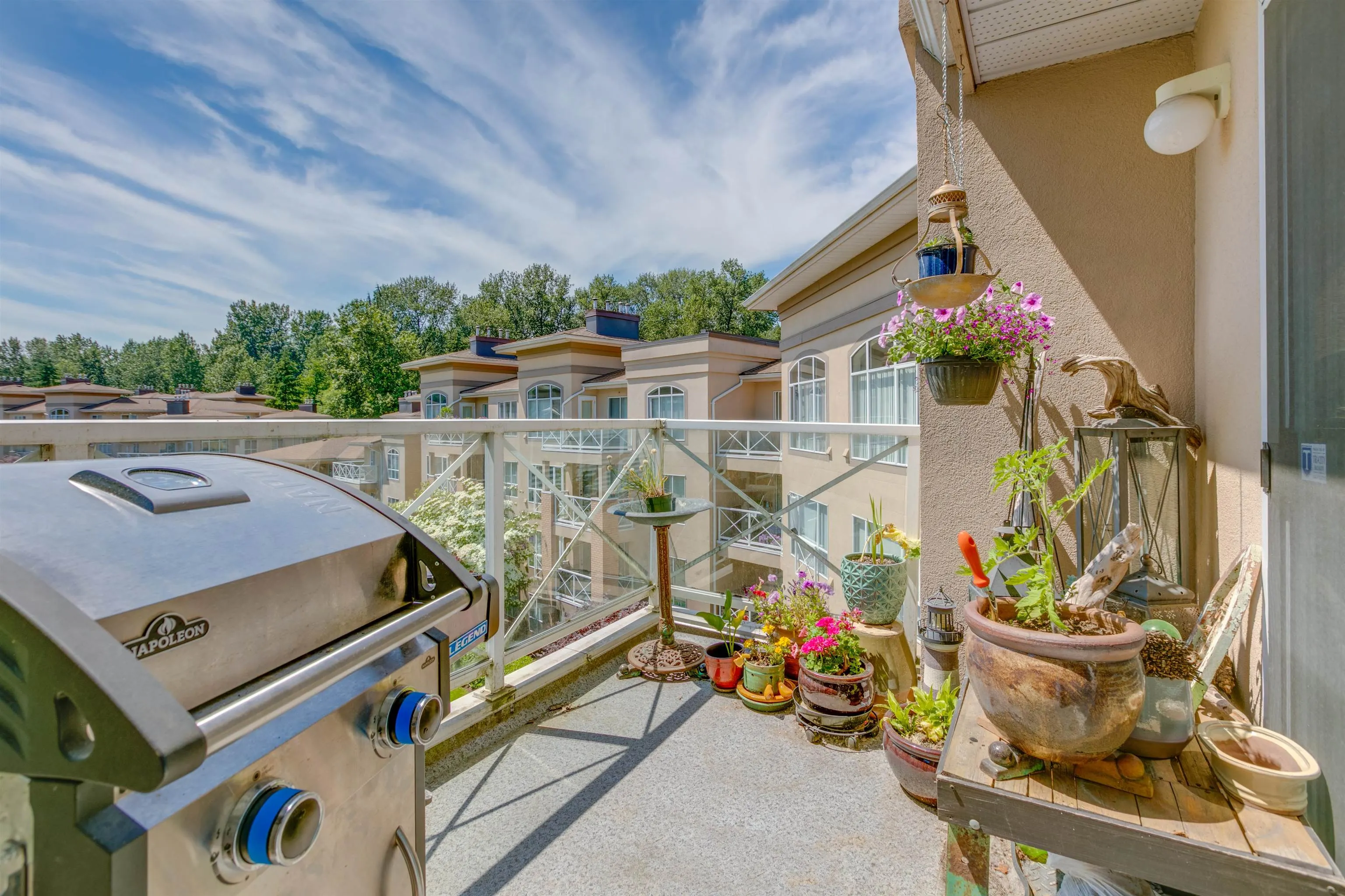 423 2551 Parkview Lane