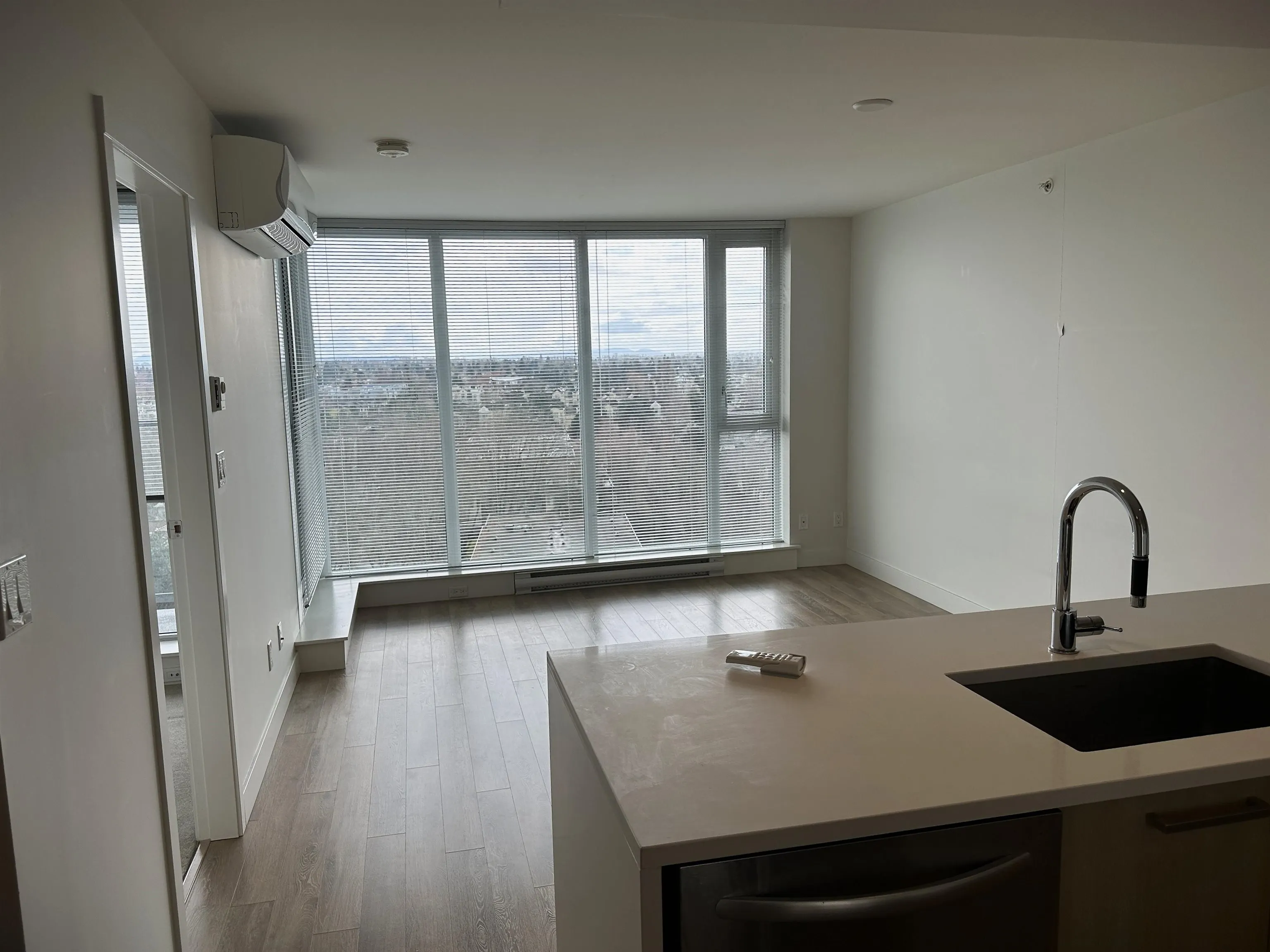 1603 8288 Granville Avenue