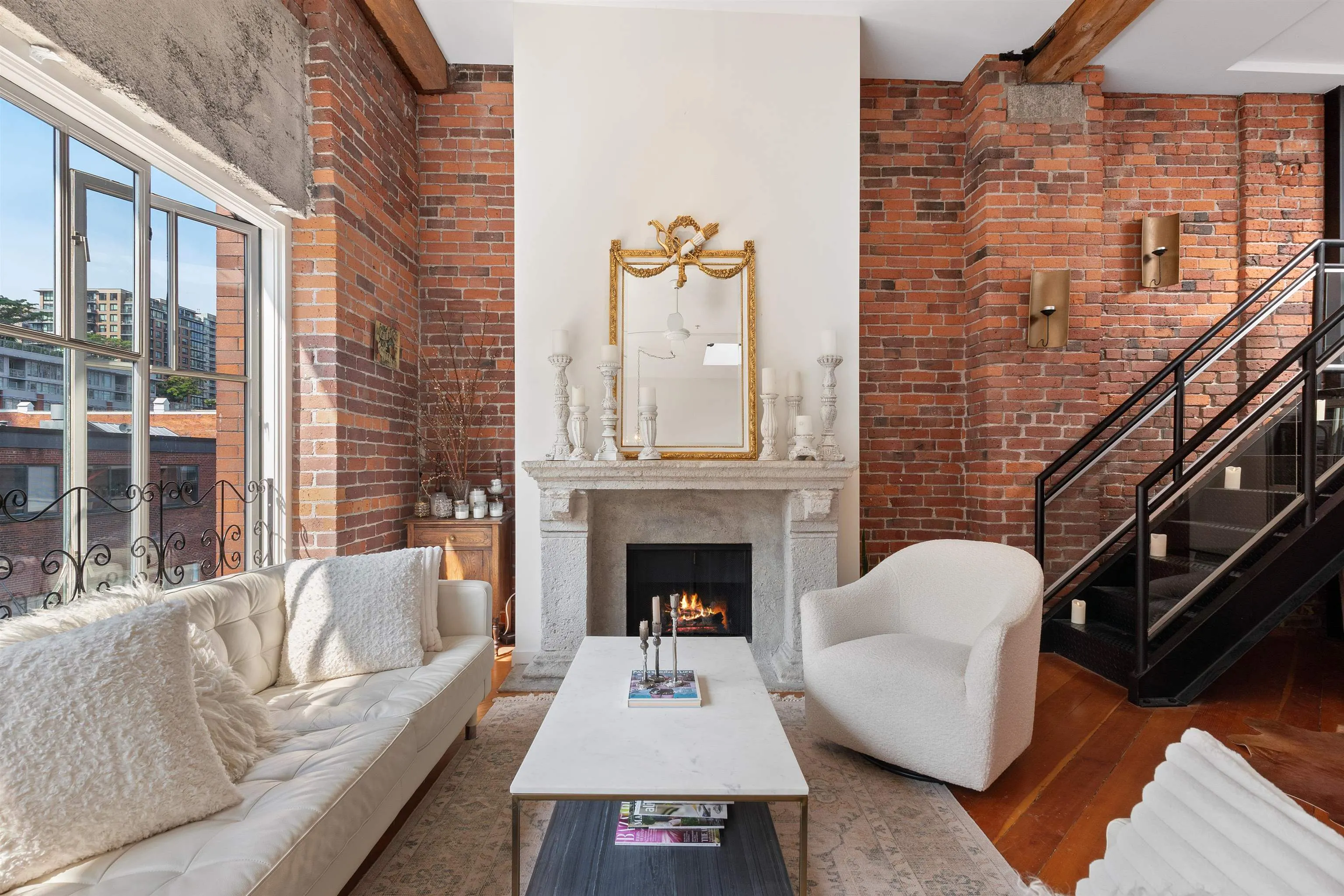 PH1 1178 Hamilton Street