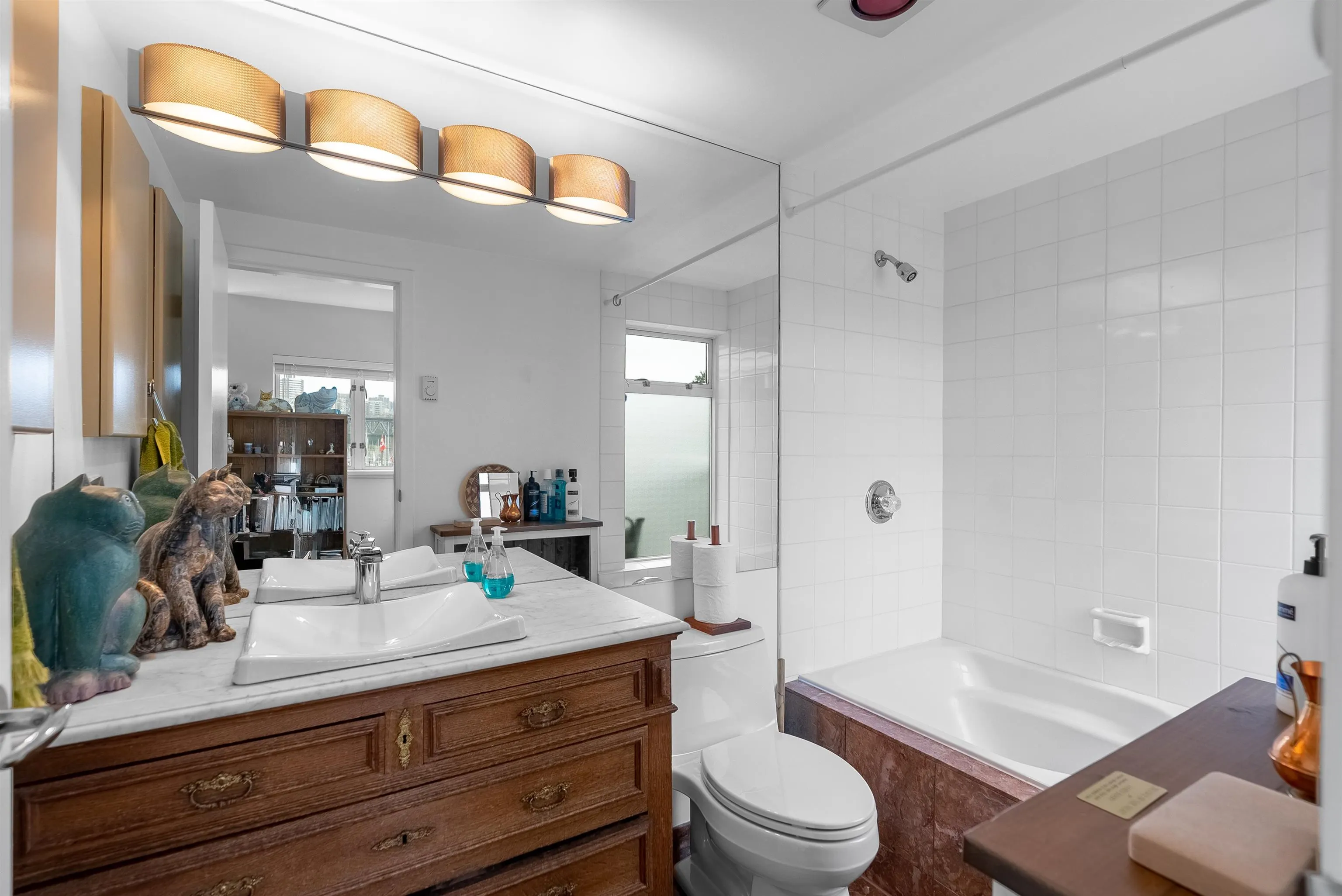 1596 Island Park Walk