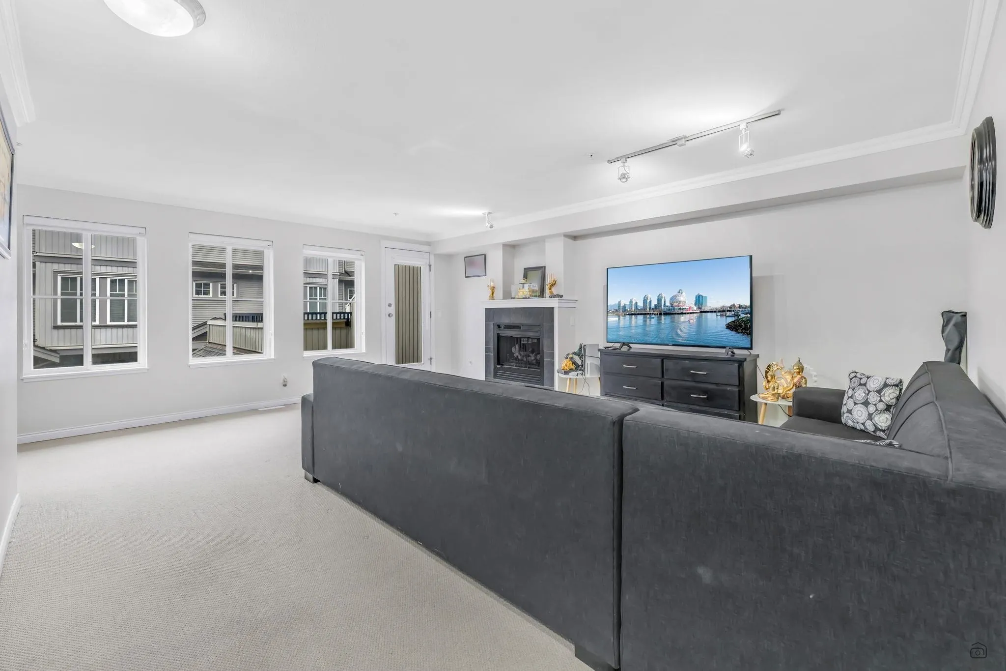 185 12040 68 Avenue