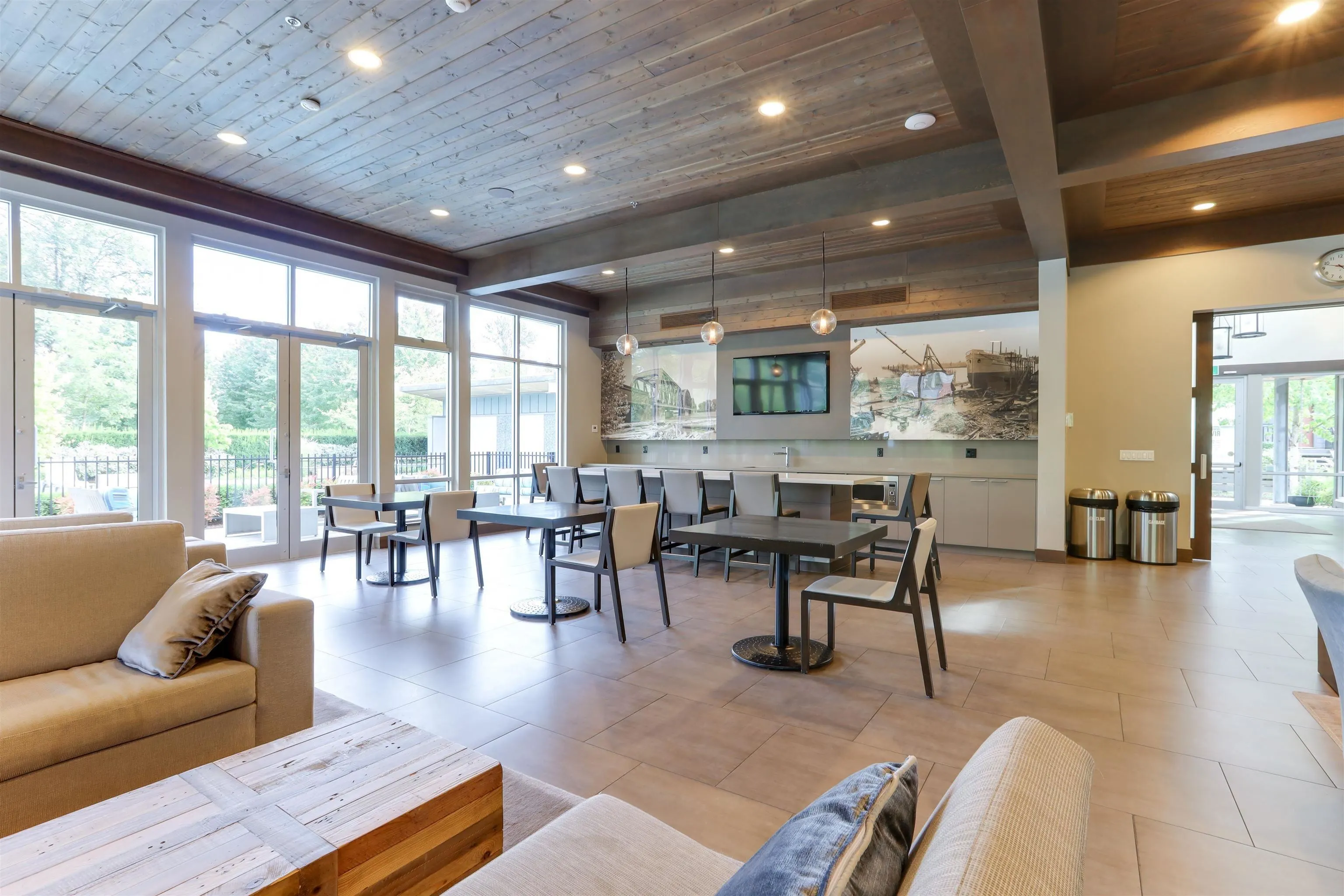 23 2380 Ranger Lane