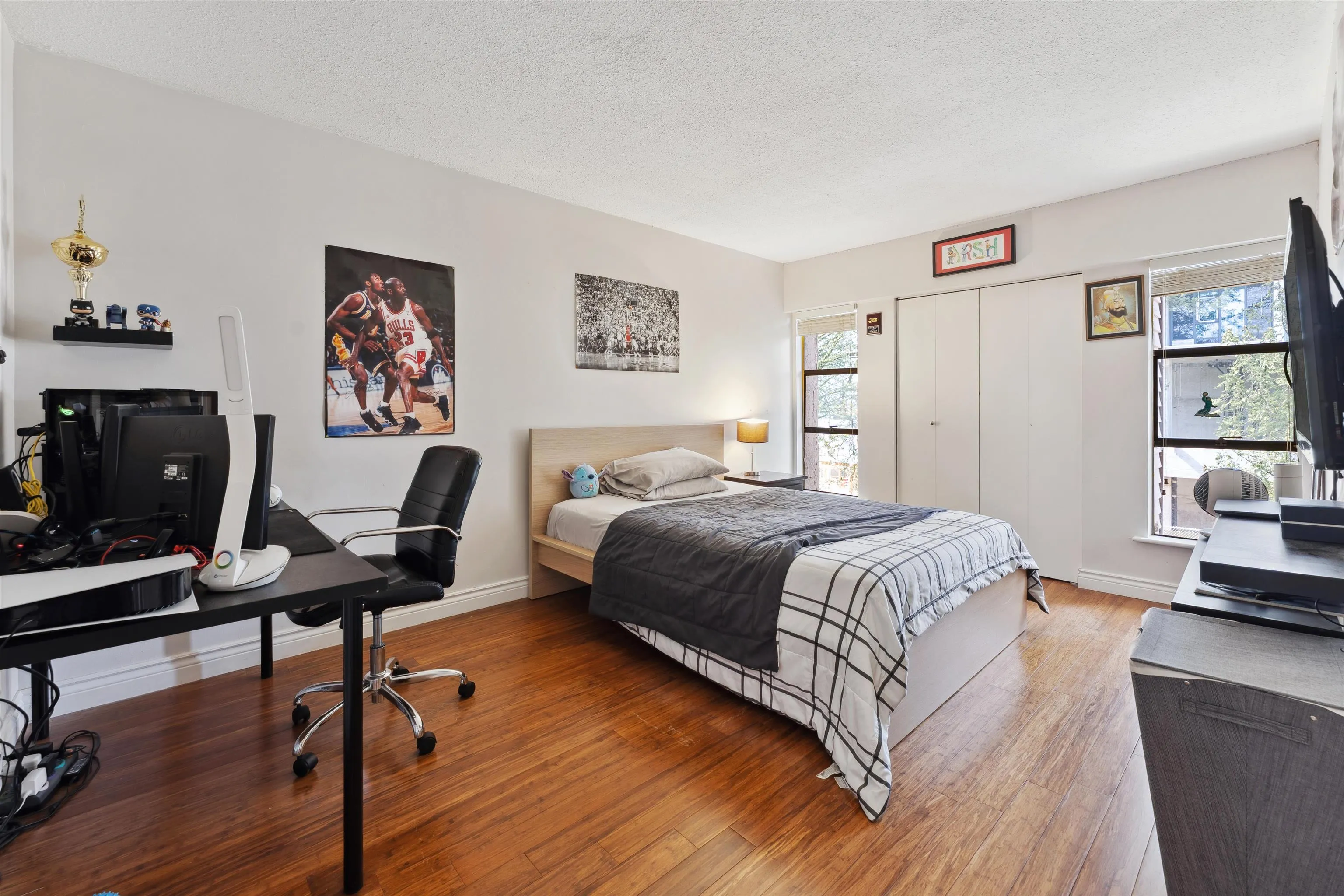 77 13766 Central Avenue