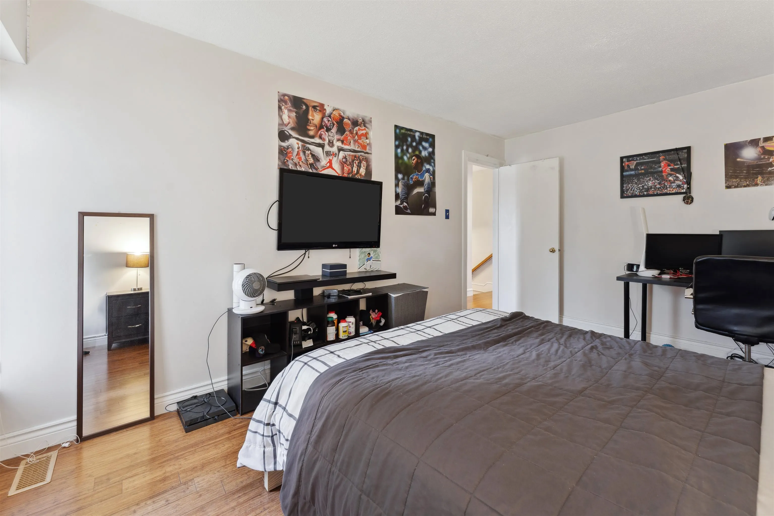 77 13766 Central Avenue