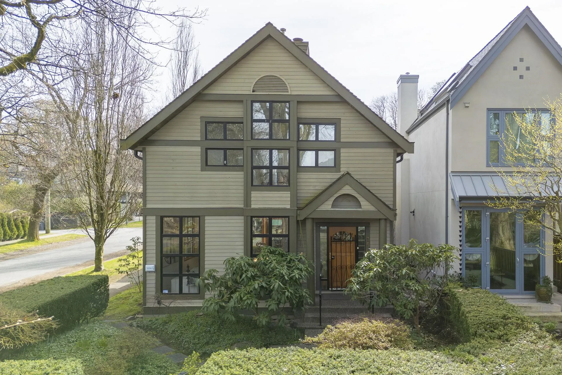 3502 W 18th Avenue