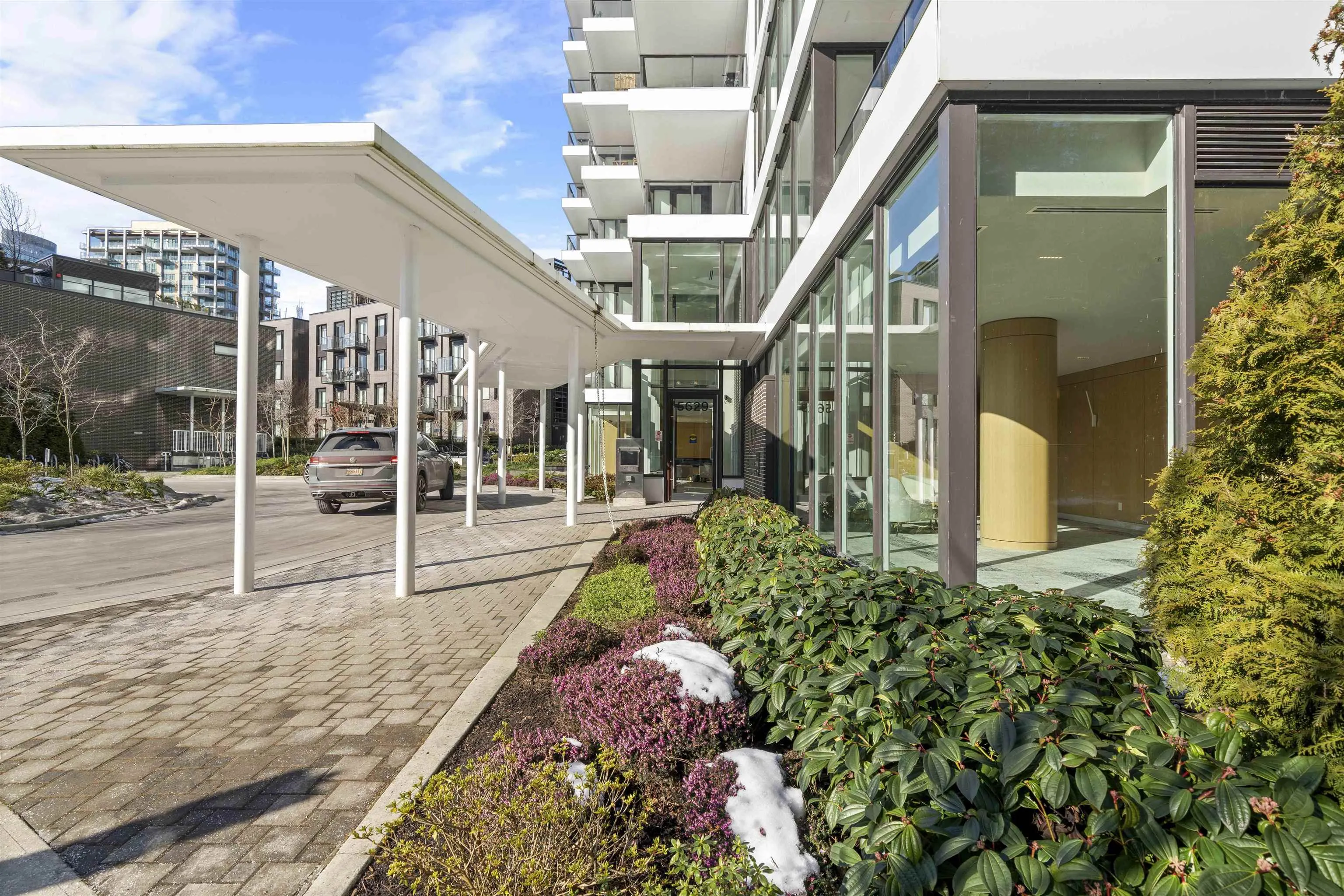 1905 5629 Birney Avenue