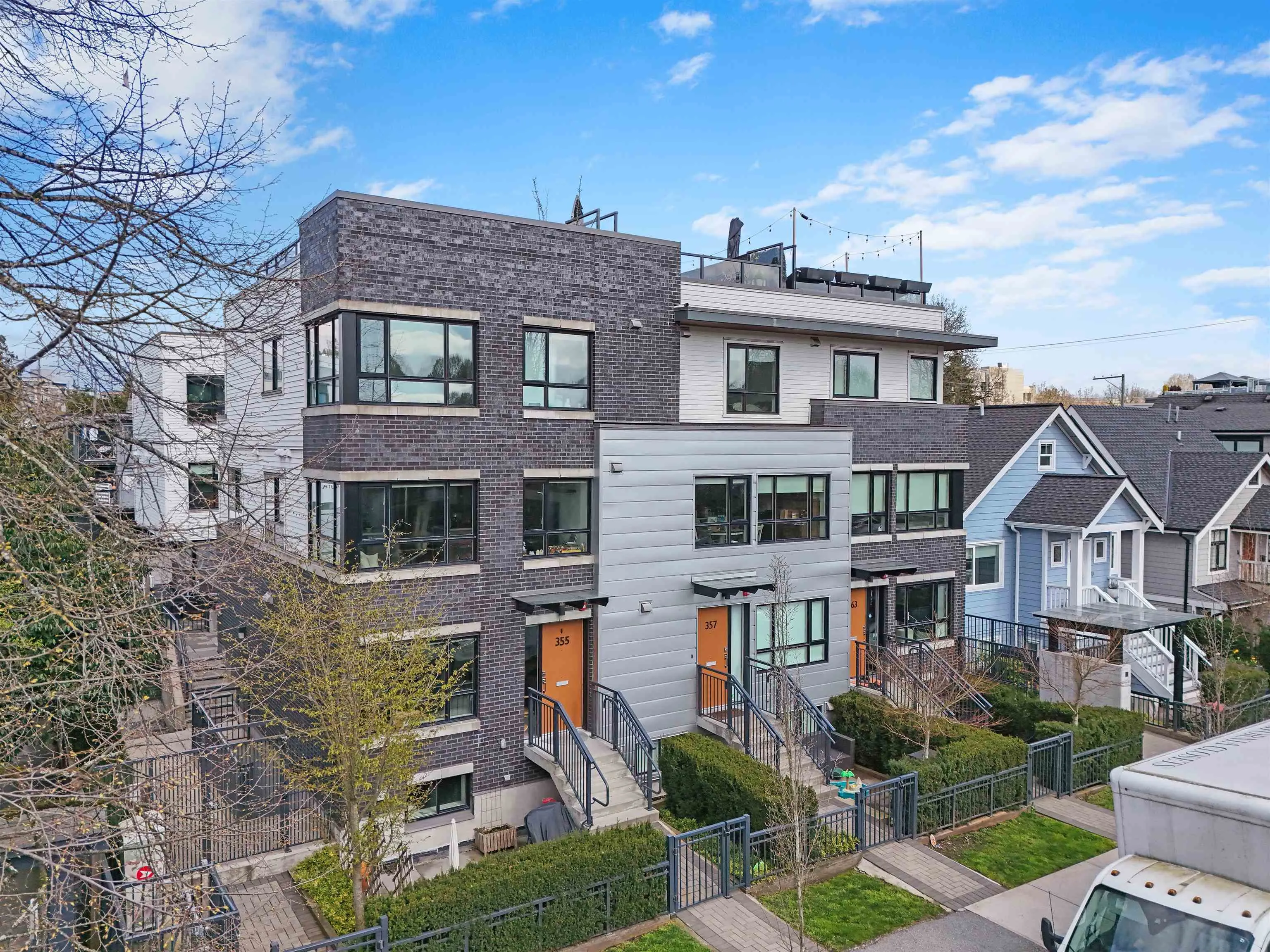 355 E 16th Avenue