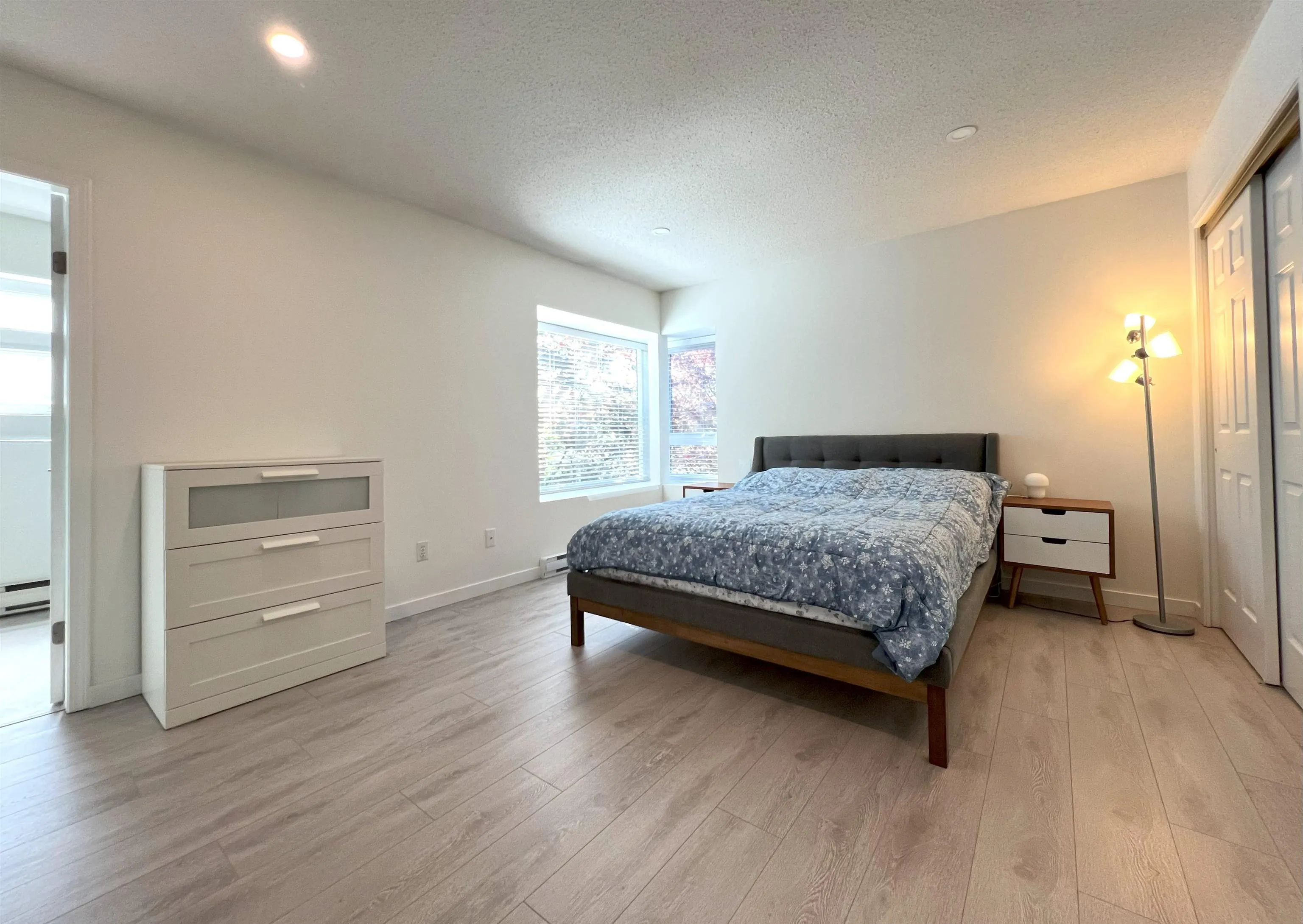 14 5111 Maple Road