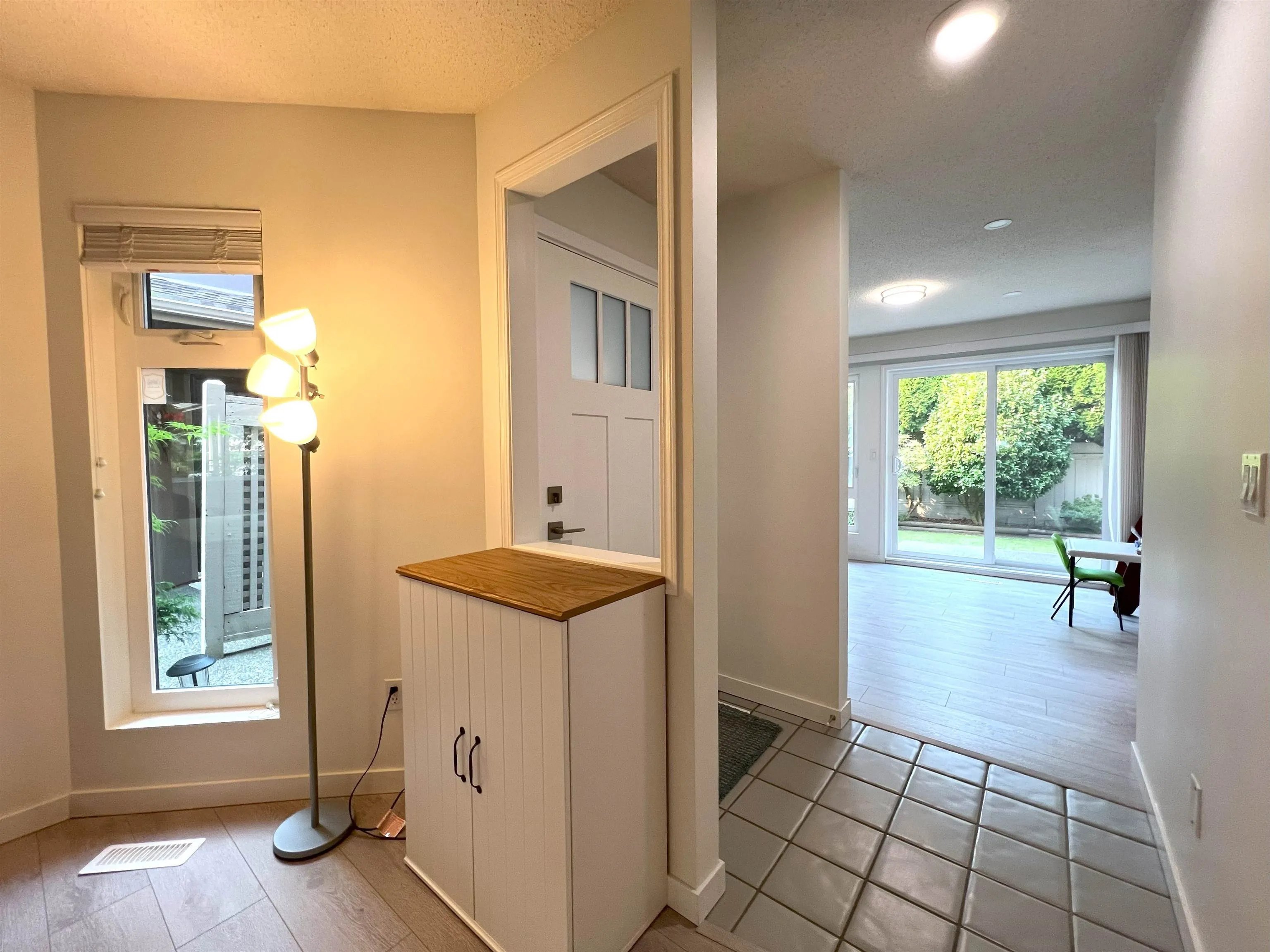 14 5111 Maple Road