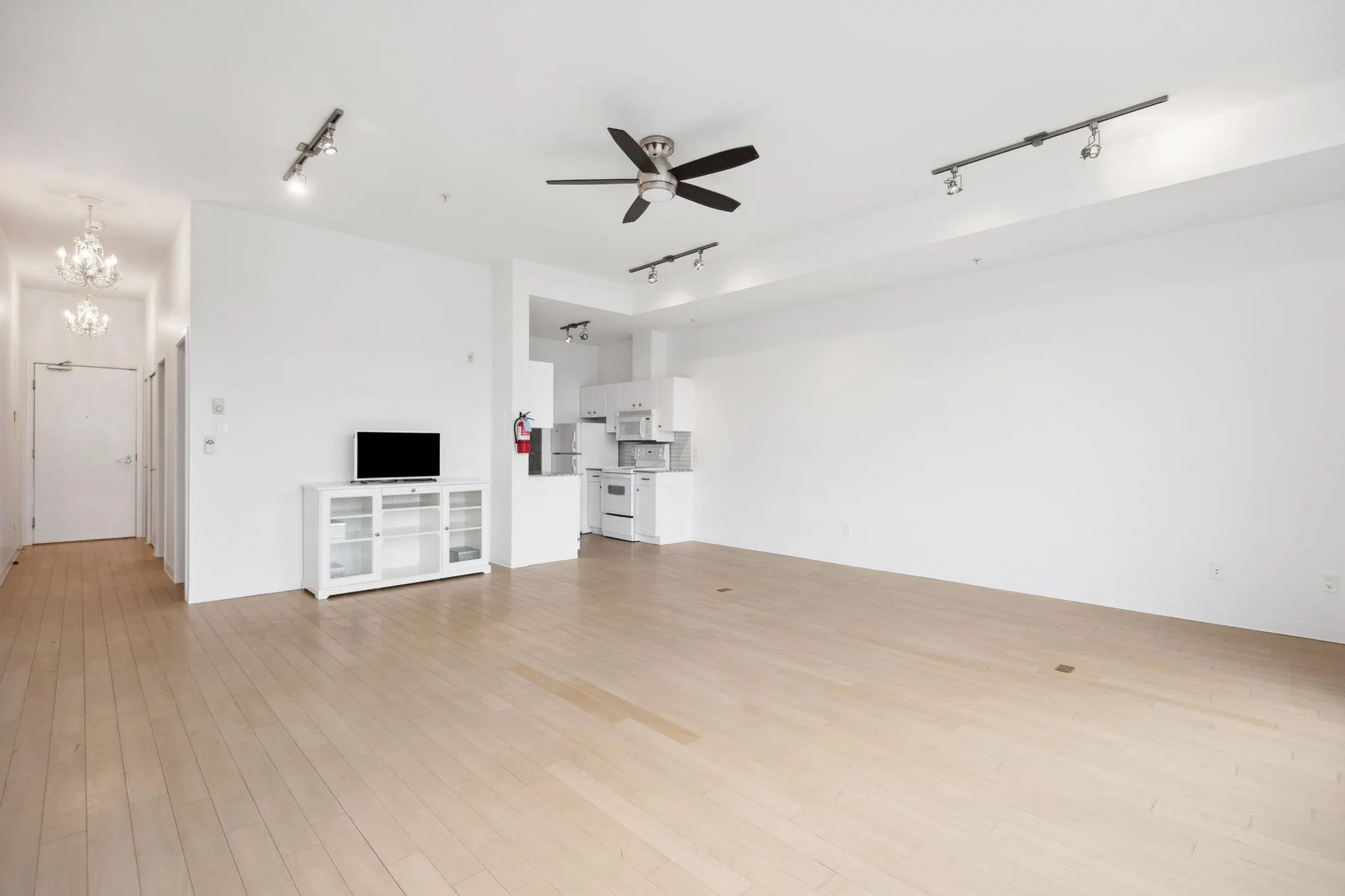 308 20238 Fraser Highway