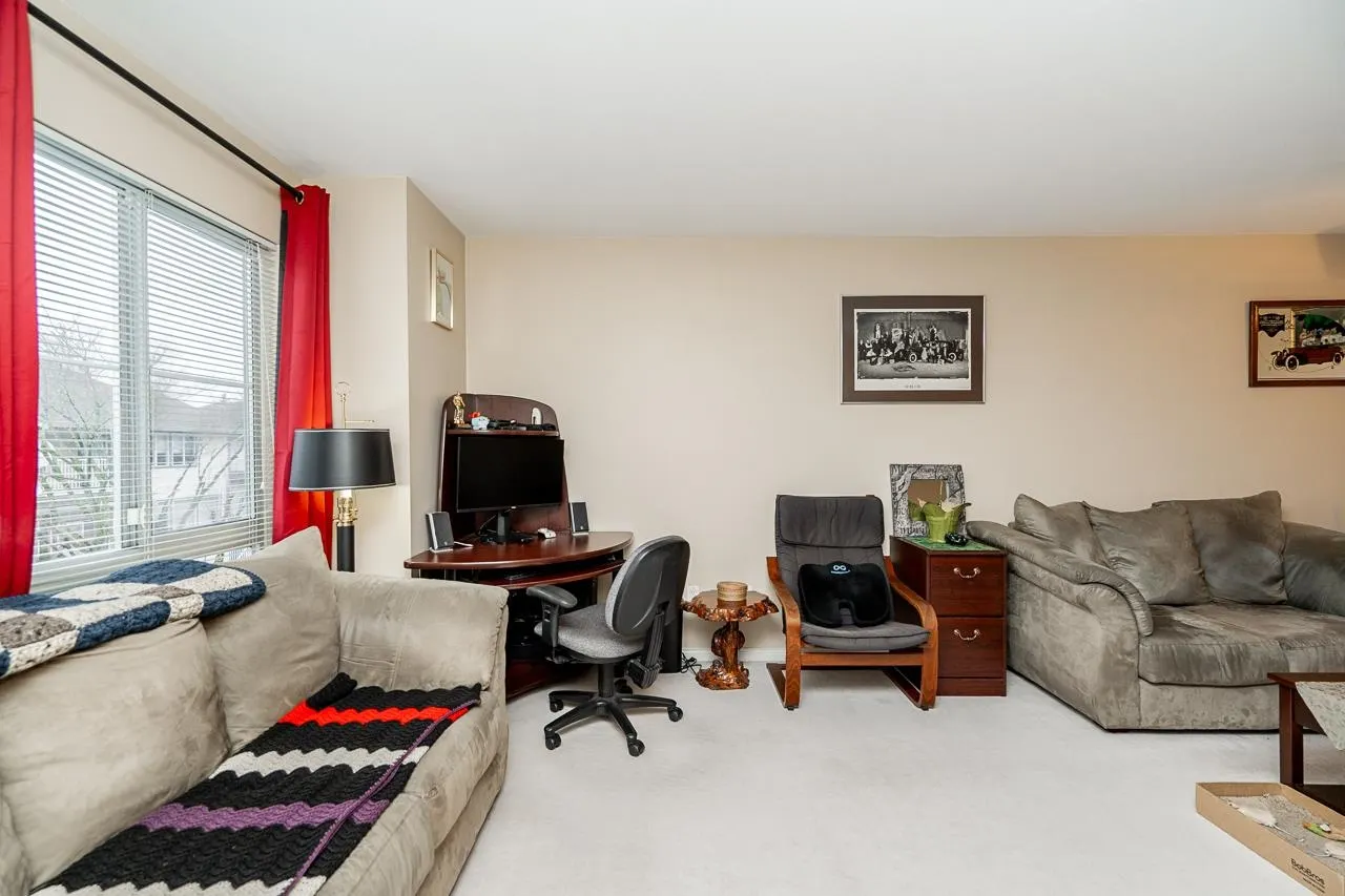 207 19528 Fraser Highway