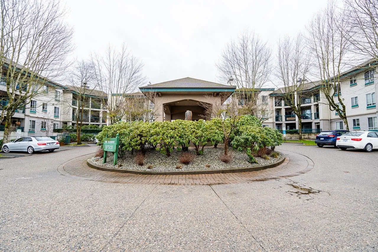 207 19528 Fraser Highway