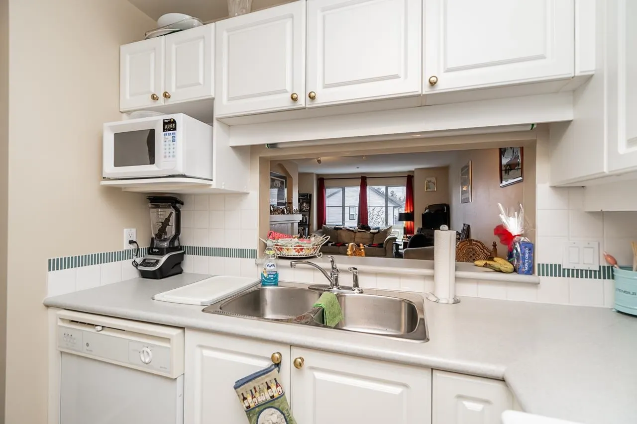 207 19528 Fraser Highway