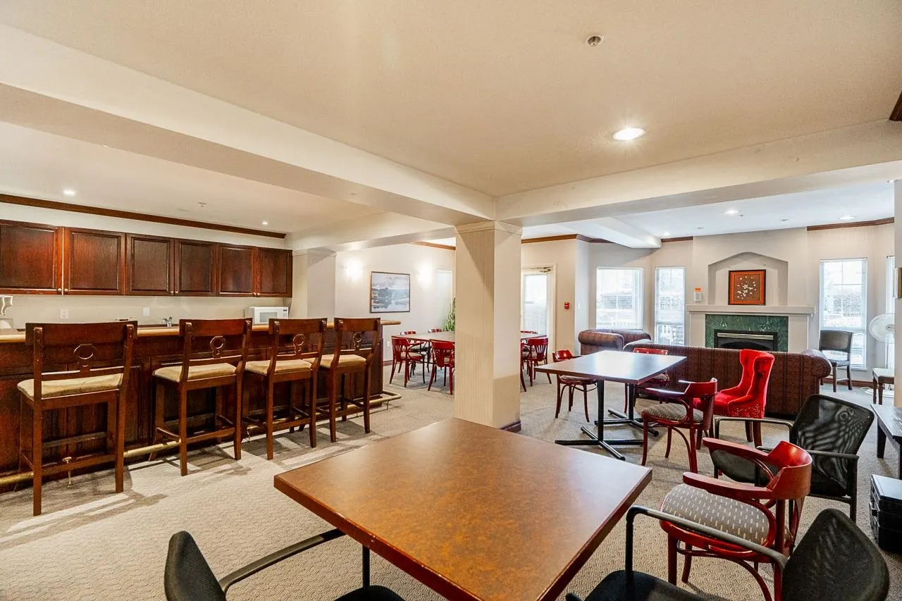 207 19528 Fraser Highway