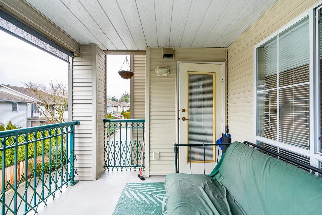 207 19528 Fraser Highway