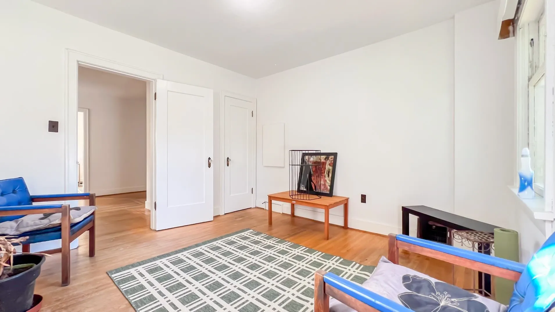 4786 Drummond Drive