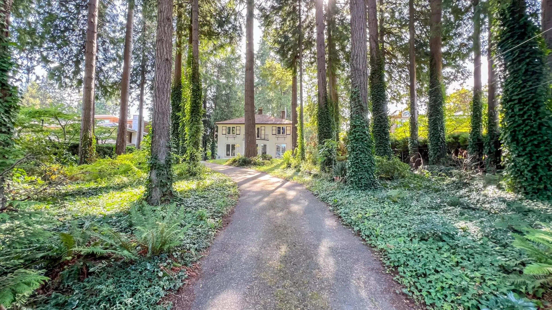4786 Drummond Drive