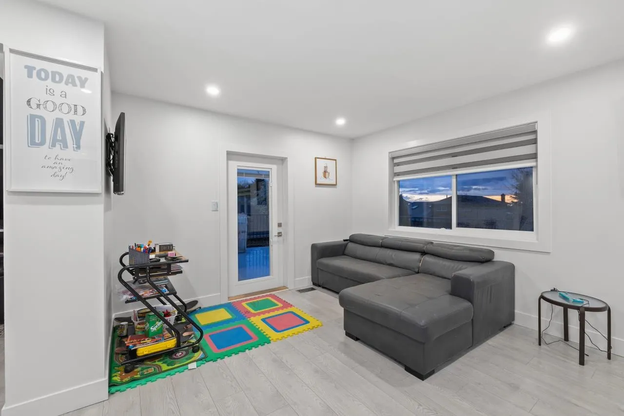 2862 Glenavon Court