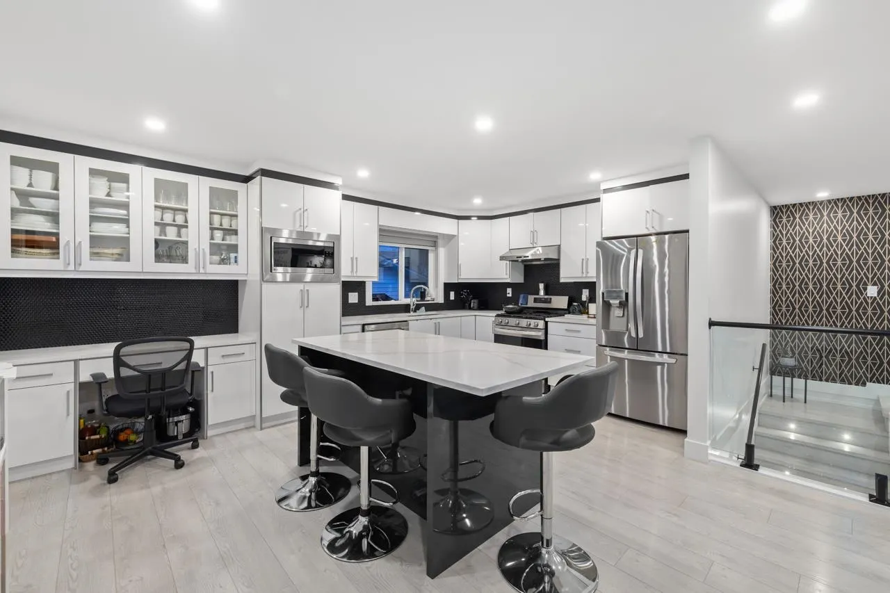 2862 Glenavon Court