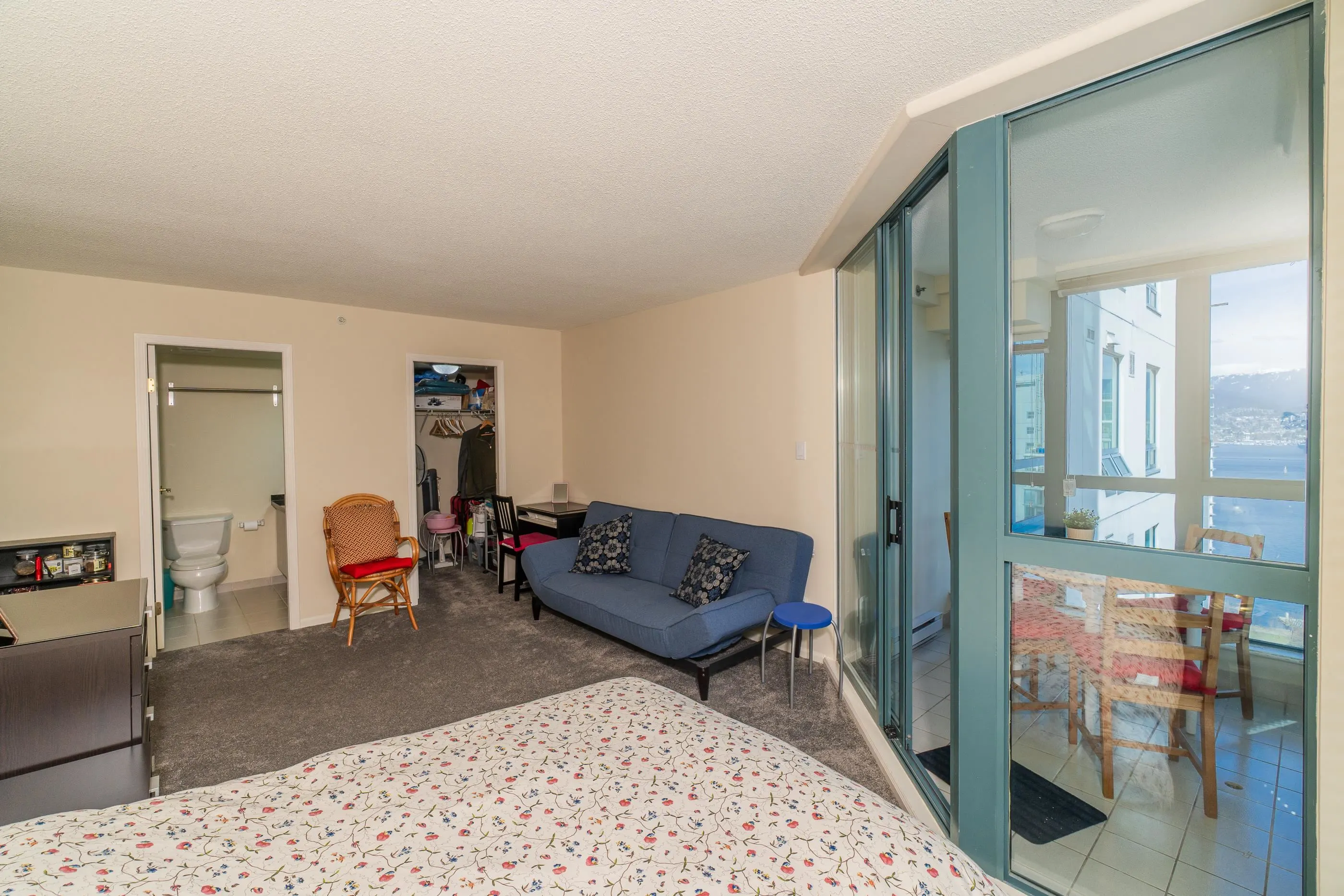 2904 1238 Melville Street
