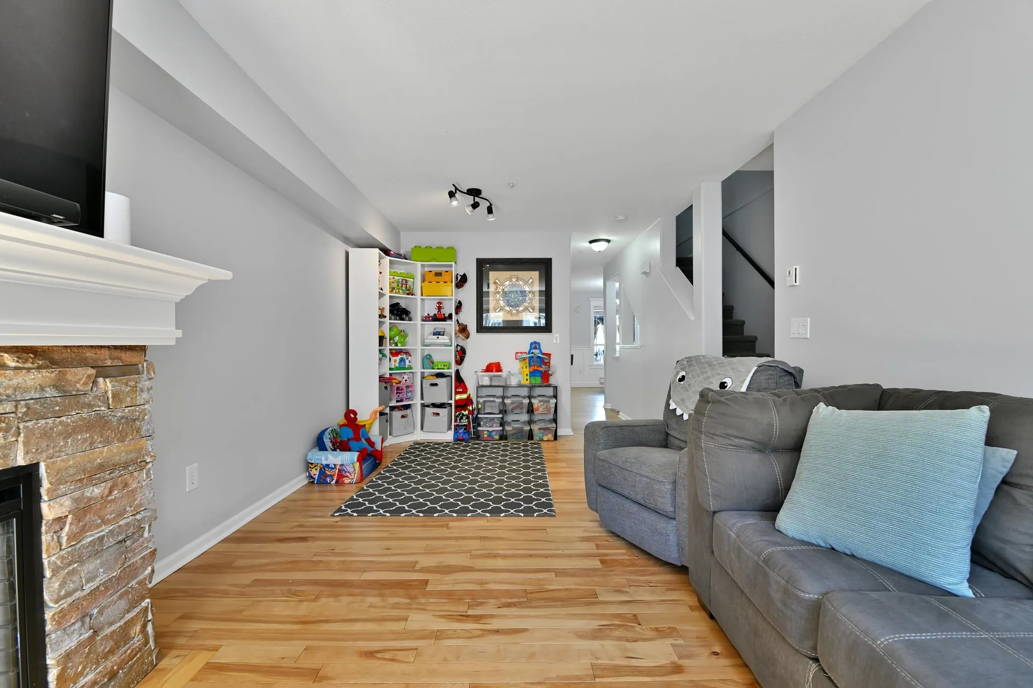 15 8930 Walnut Grove Drive