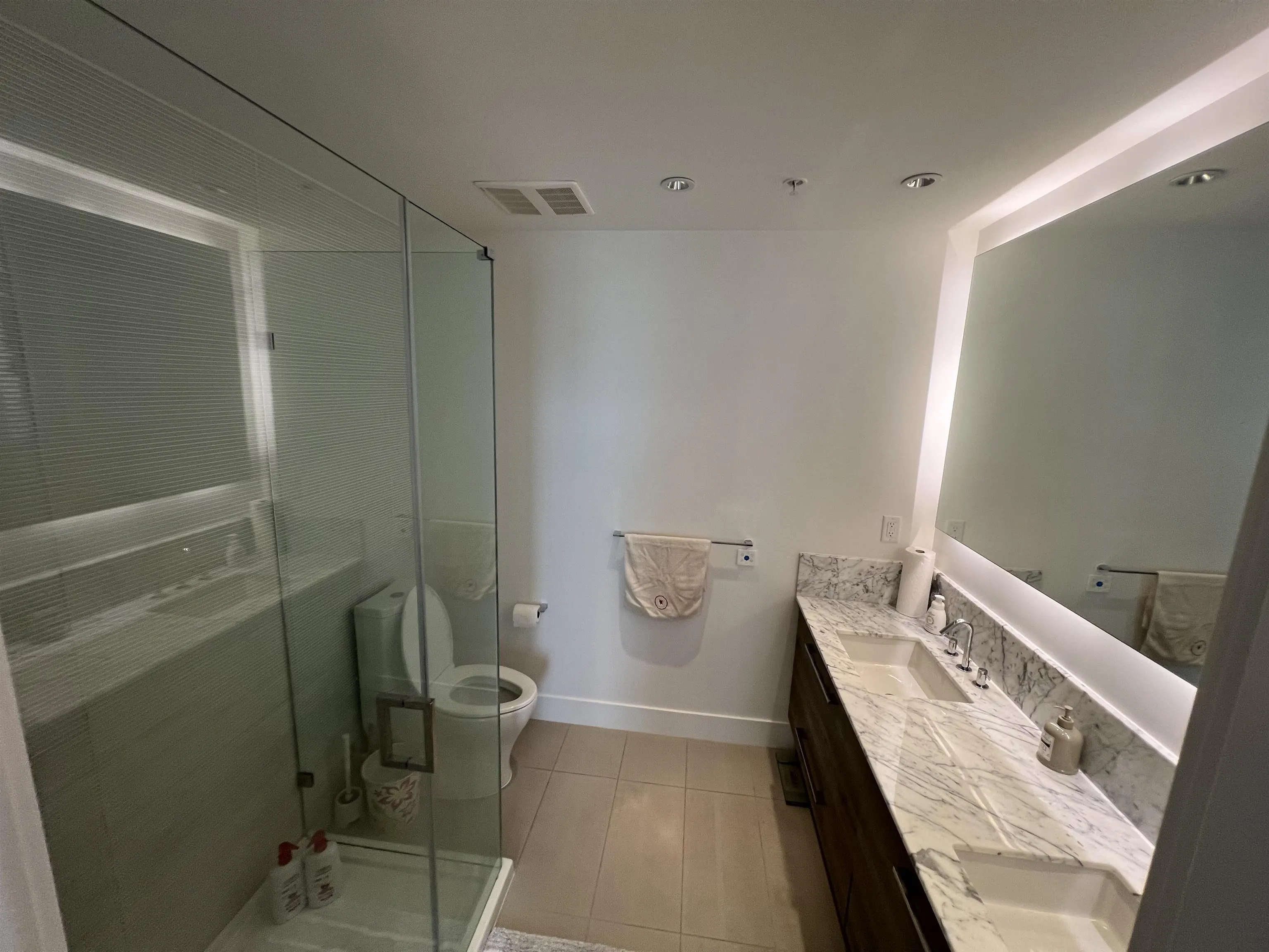 1702 7388 Kingsway Avenue