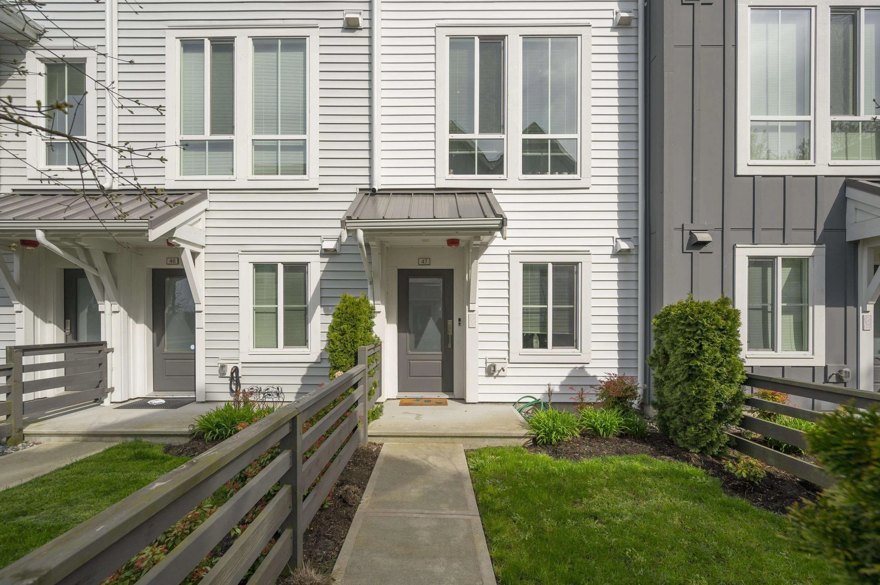 47 4638 Orca Way