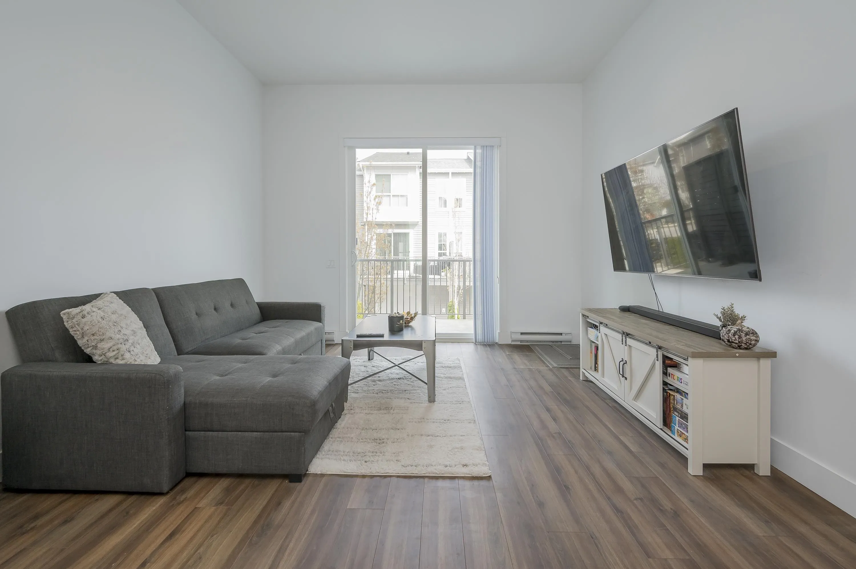 47 4638 Orca Way